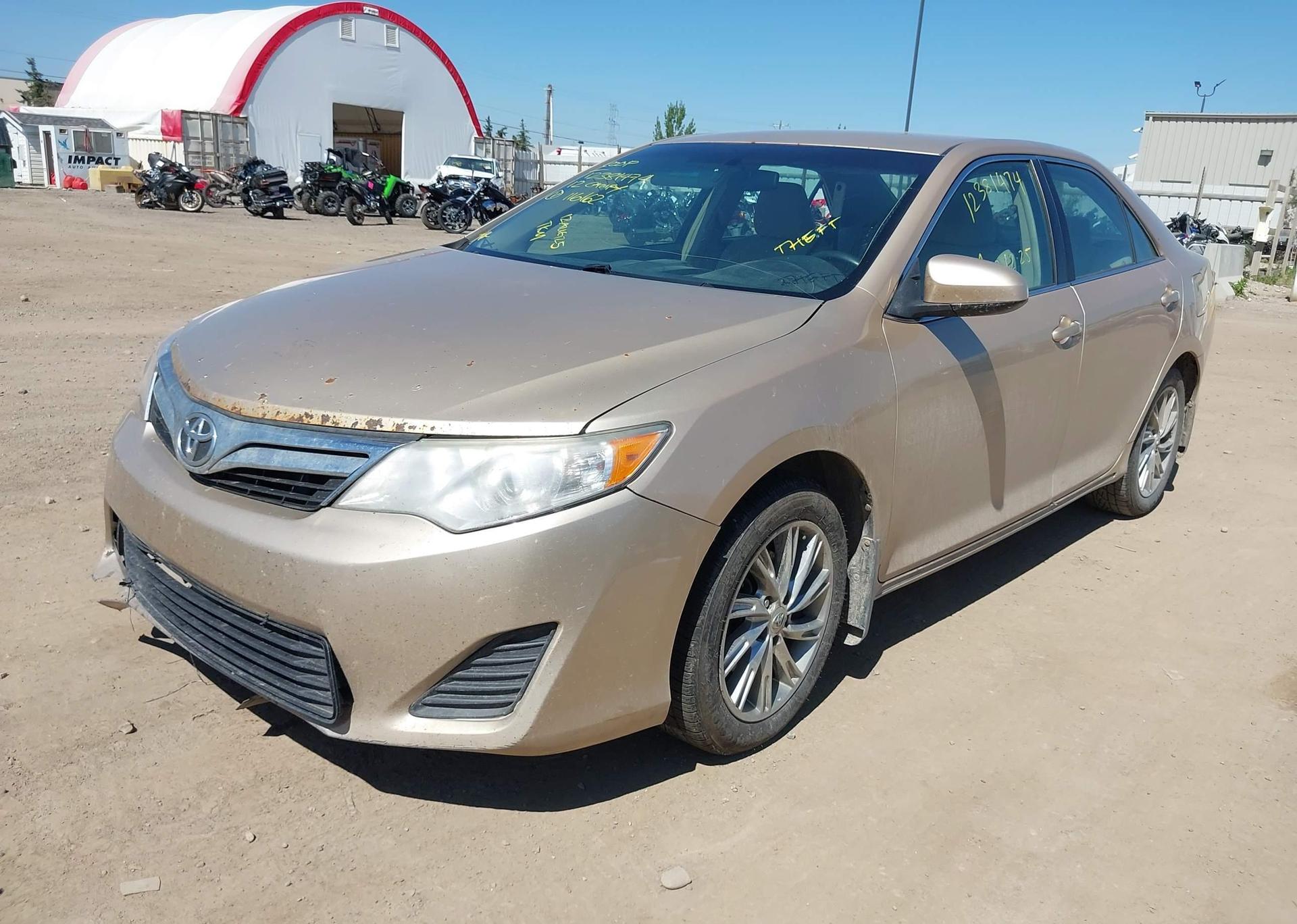 2012 TOYOTA CAMRY LE