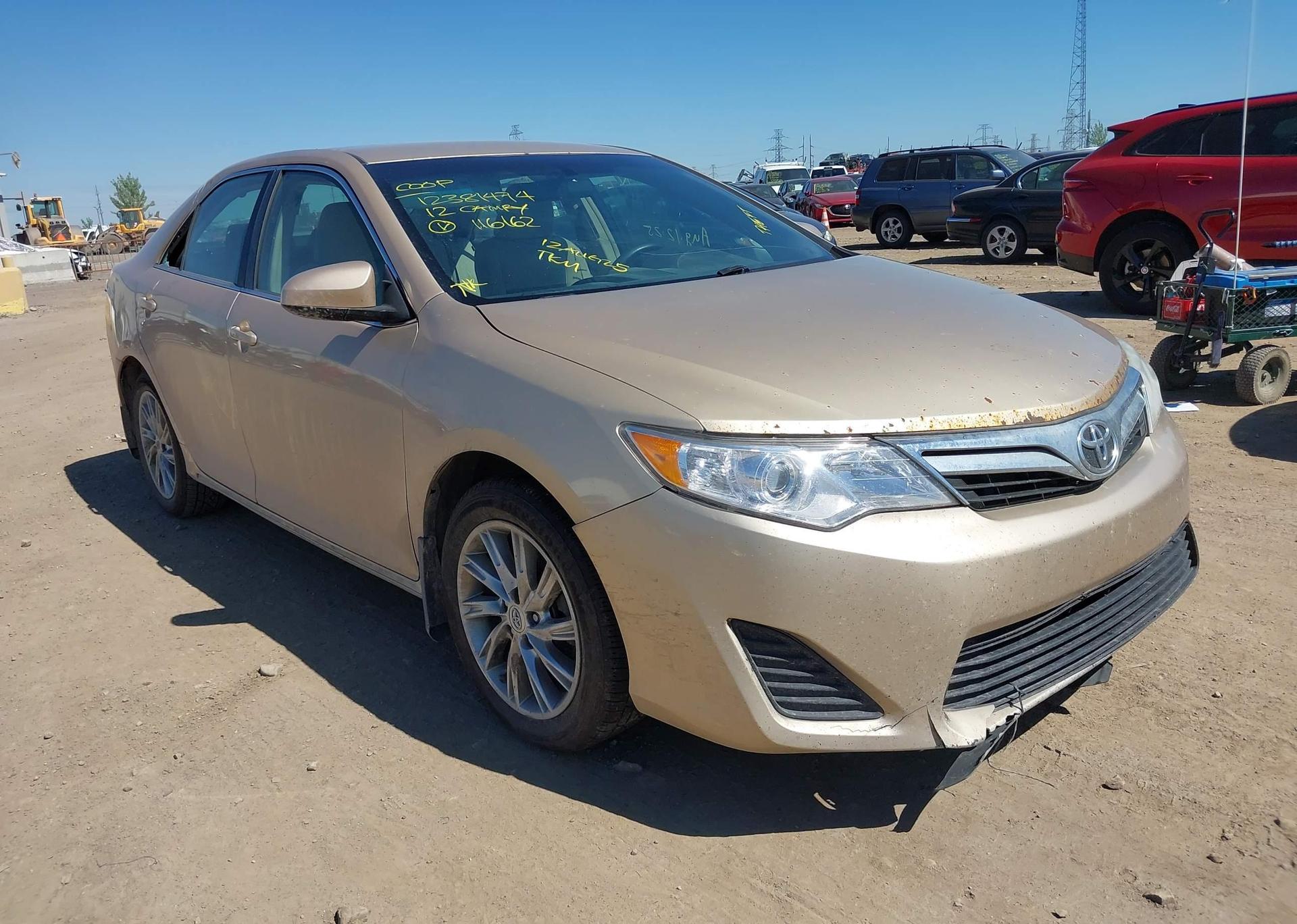 2012 TOYOTA CAMRY LE