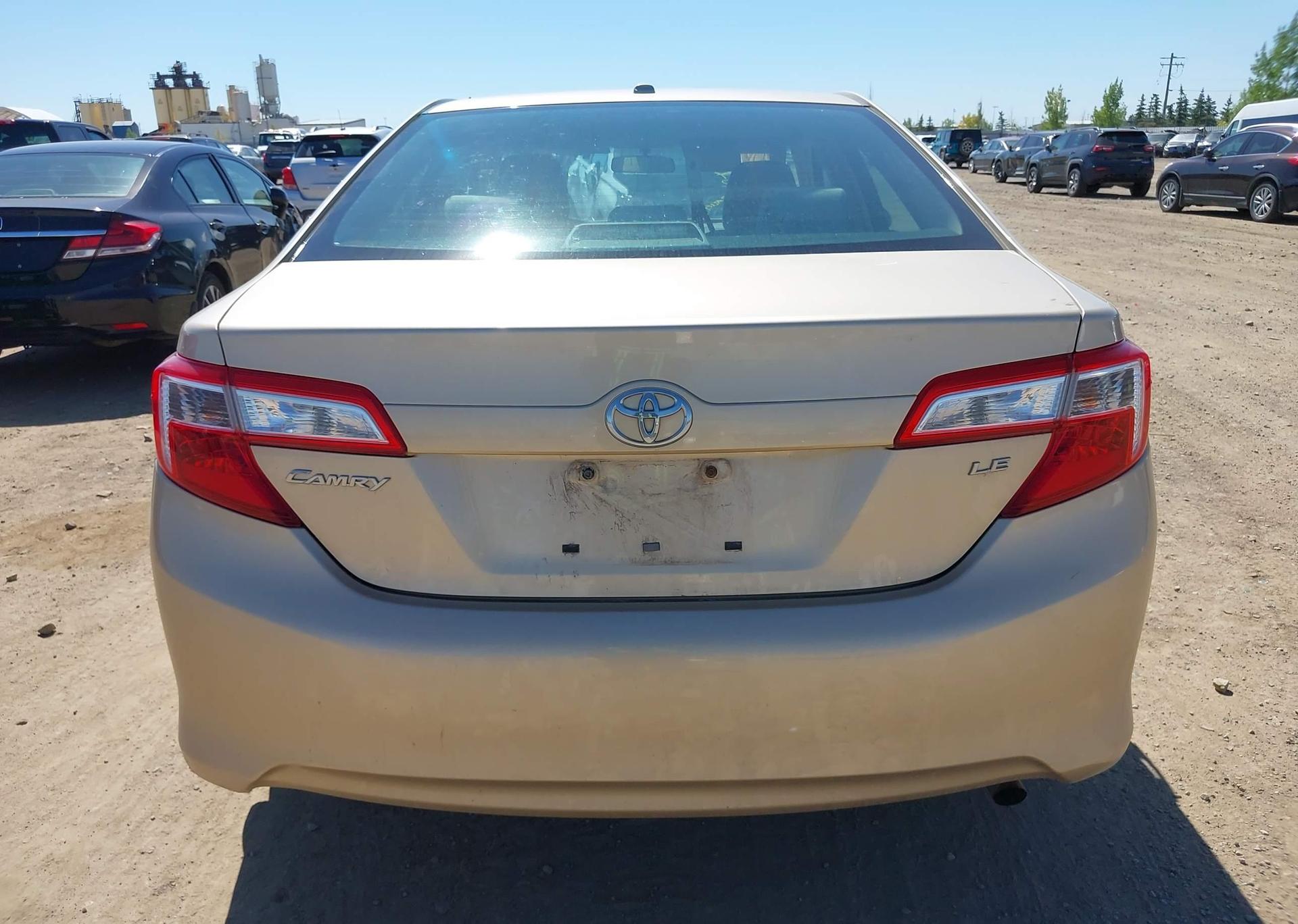 2012 TOYOTA CAMRY LE