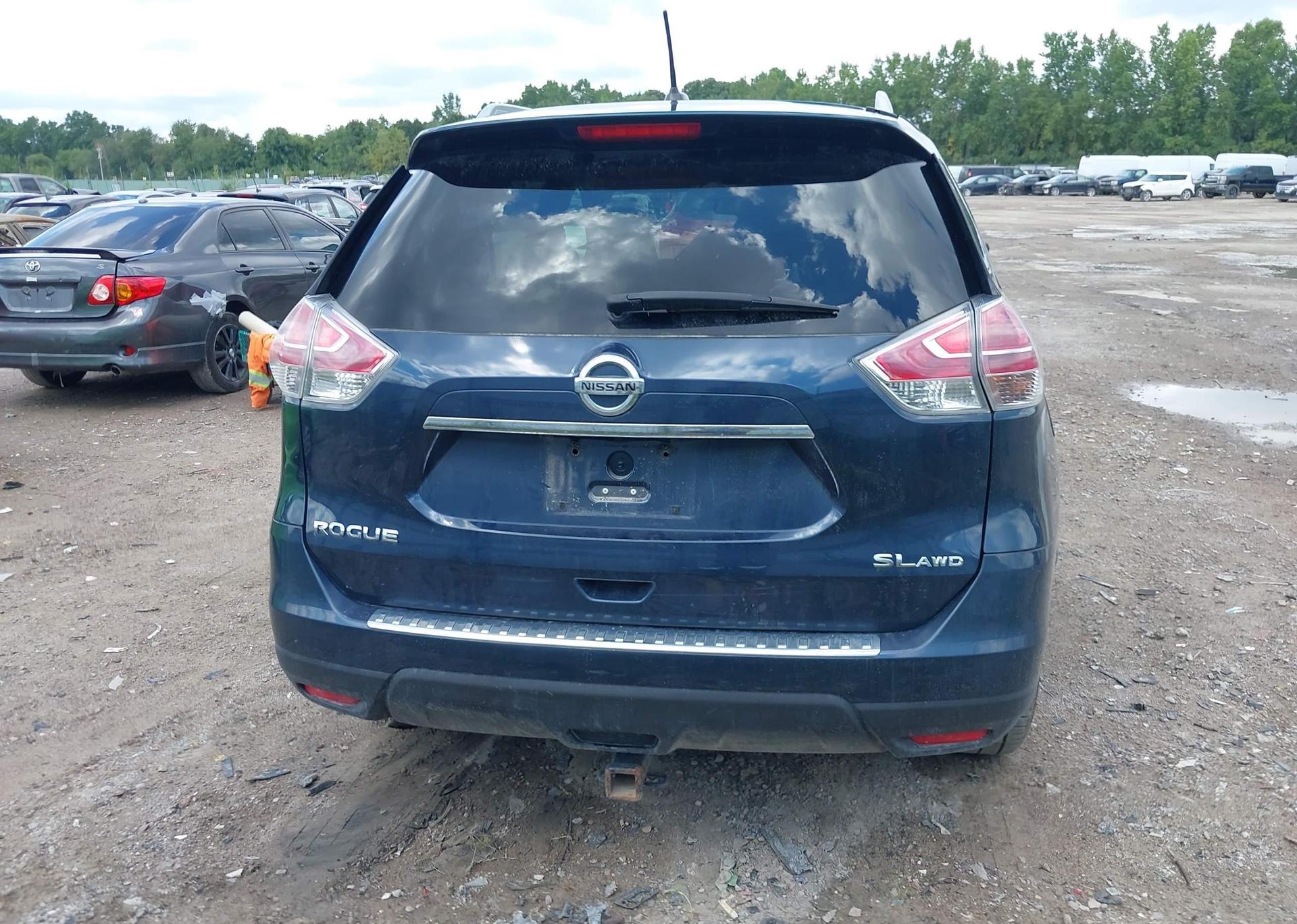 2016 NISSAN ROGUE S
