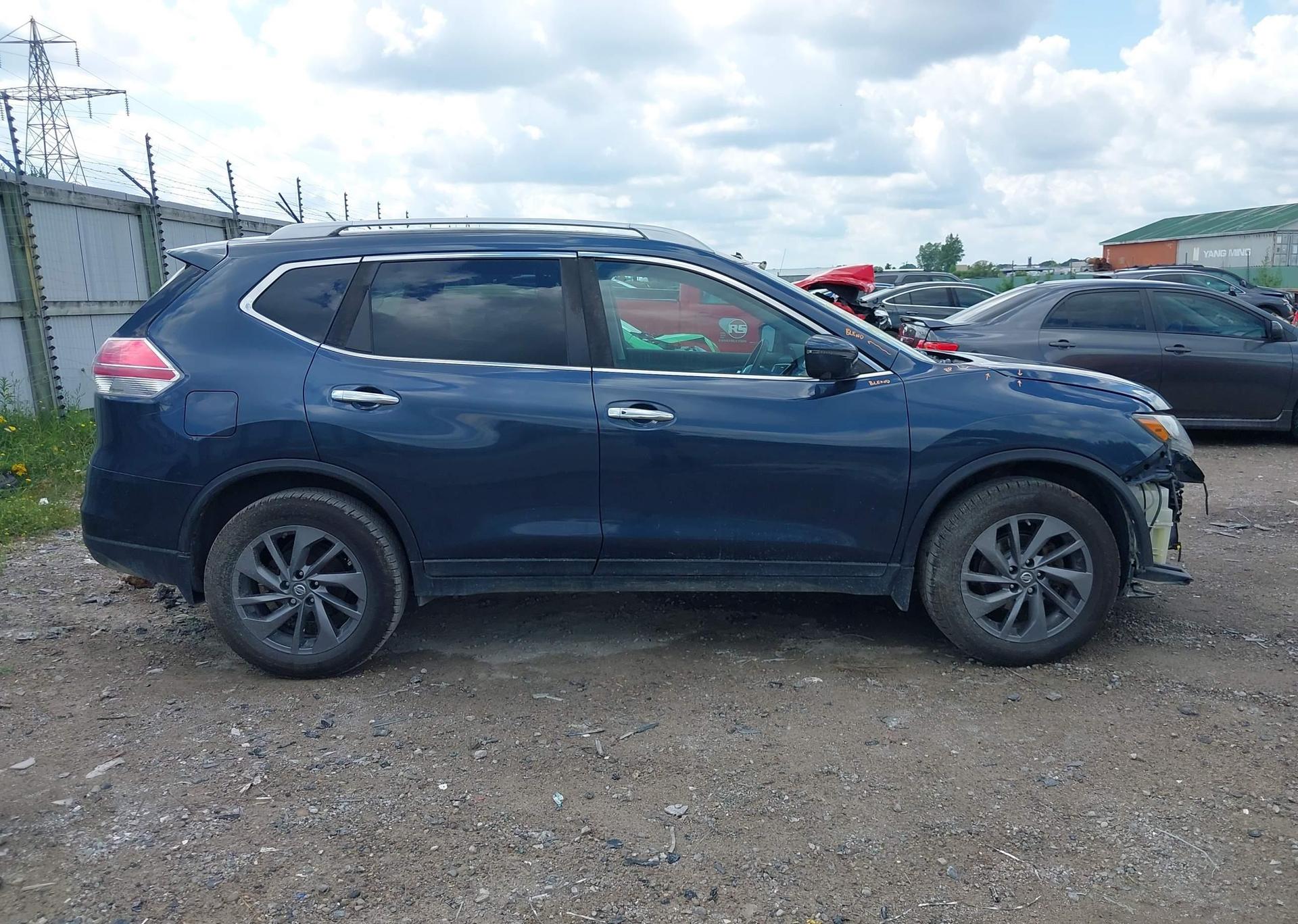 2016 NISSAN ROGUE S