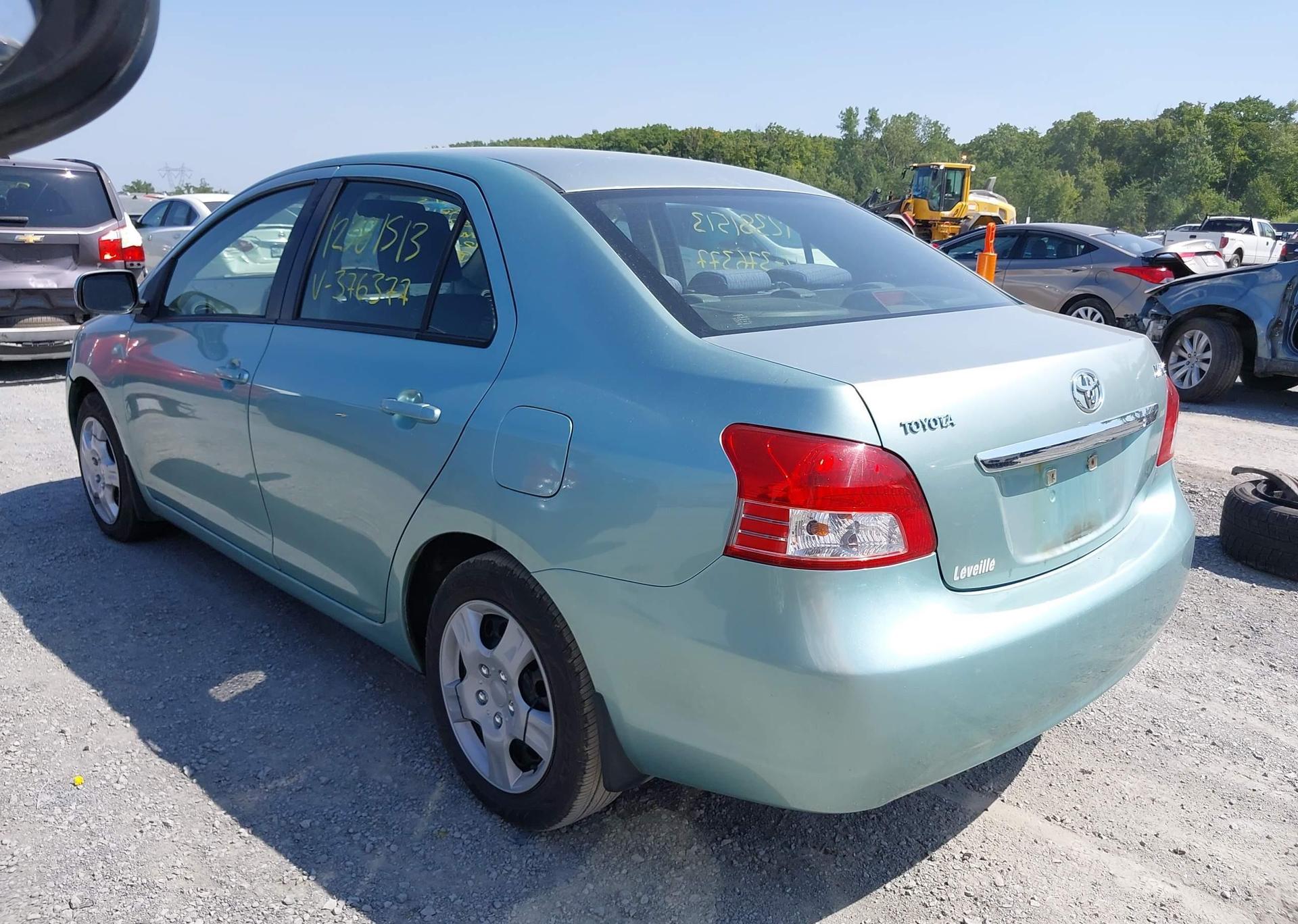 2010 TOYOTA YARIS