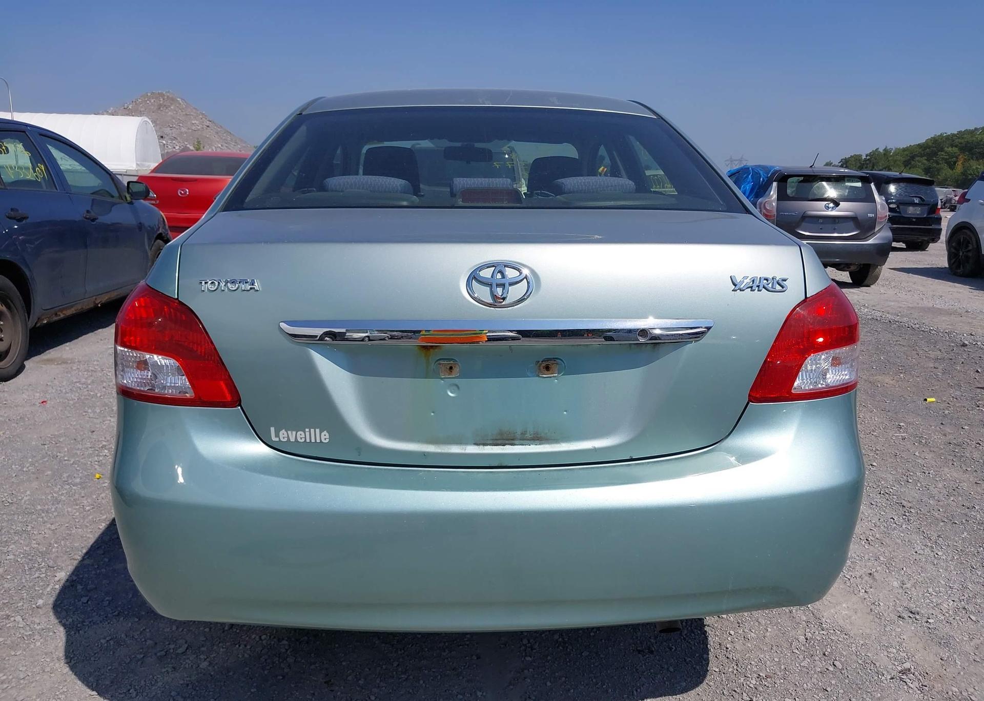 2010 TOYOTA YARIS