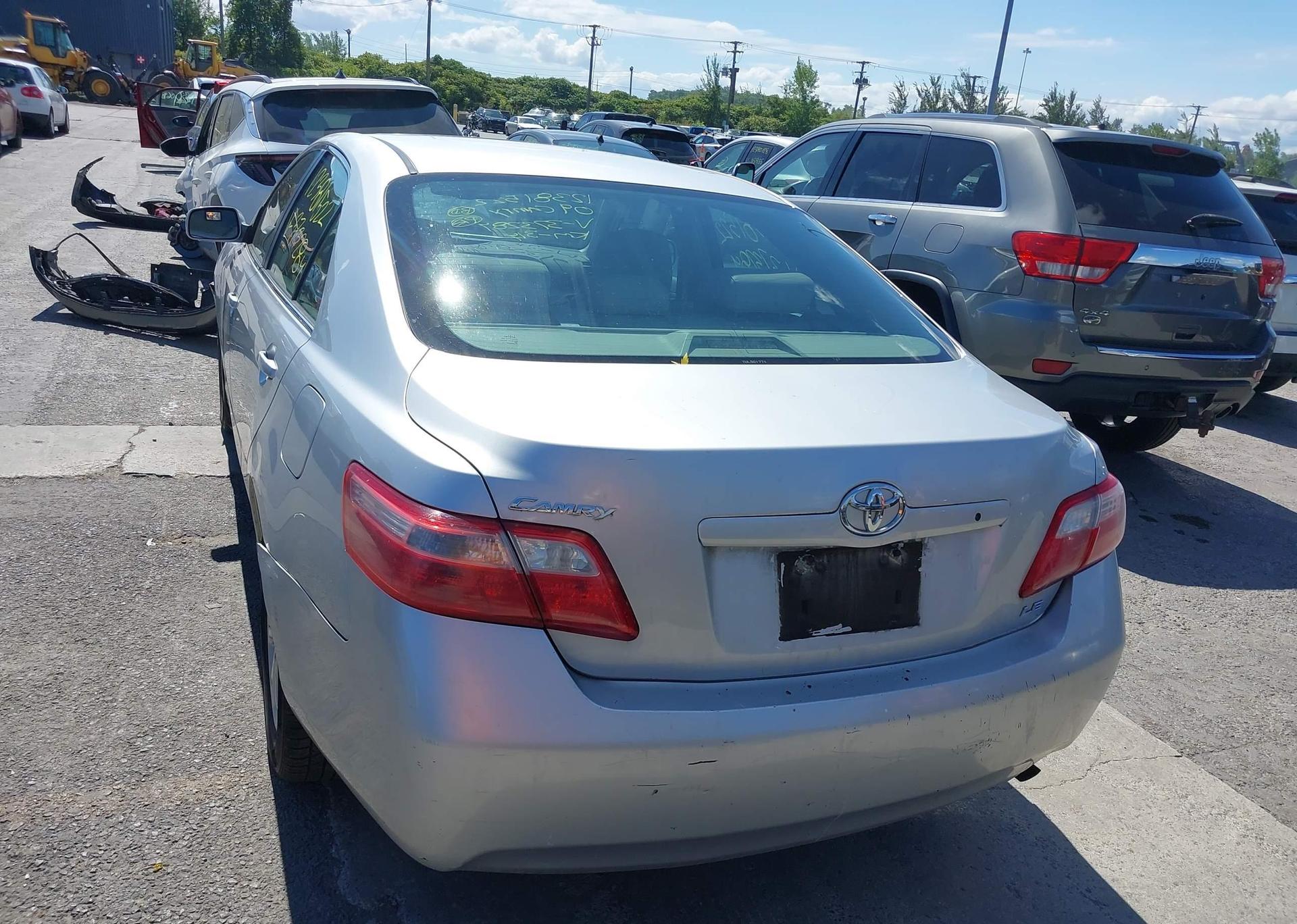 2009 TOYOTA CAMRY SE