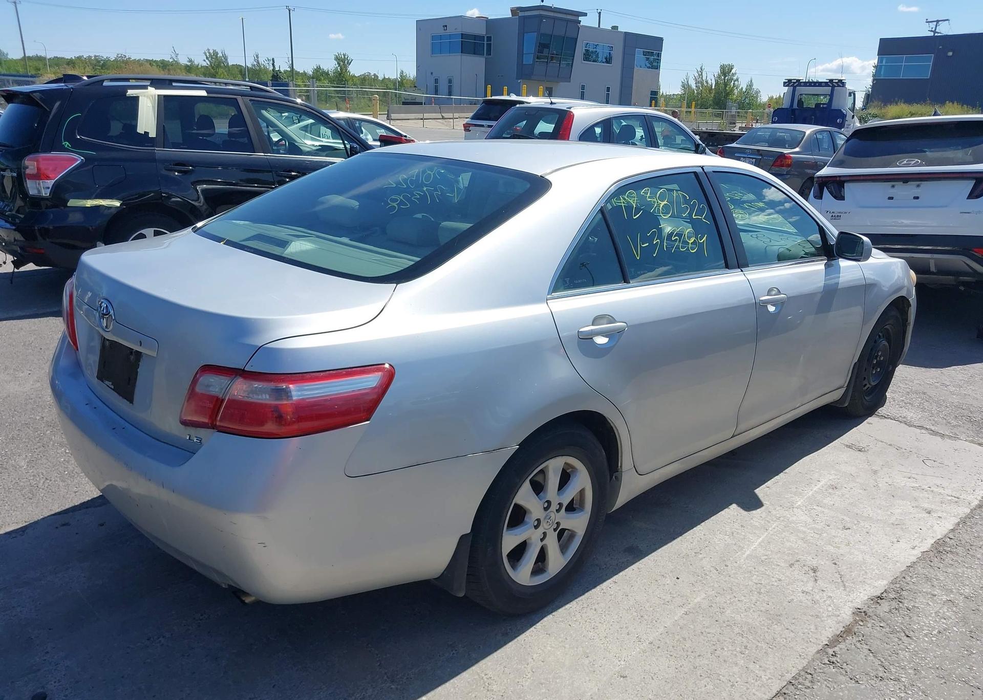 2009 TOYOTA CAMRY SE