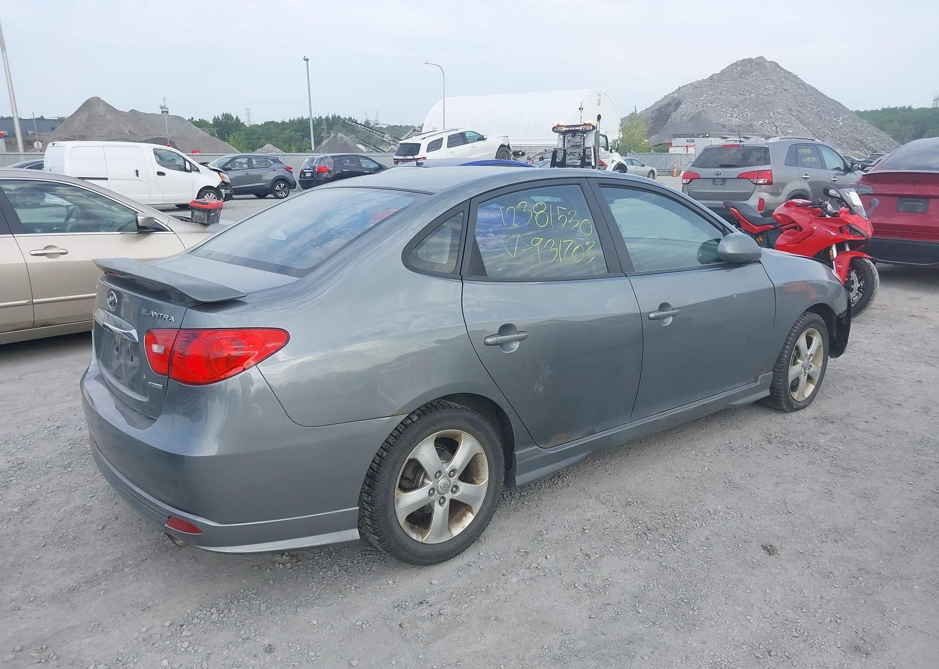 2010 HYUNDAI ELANTRA BLUE