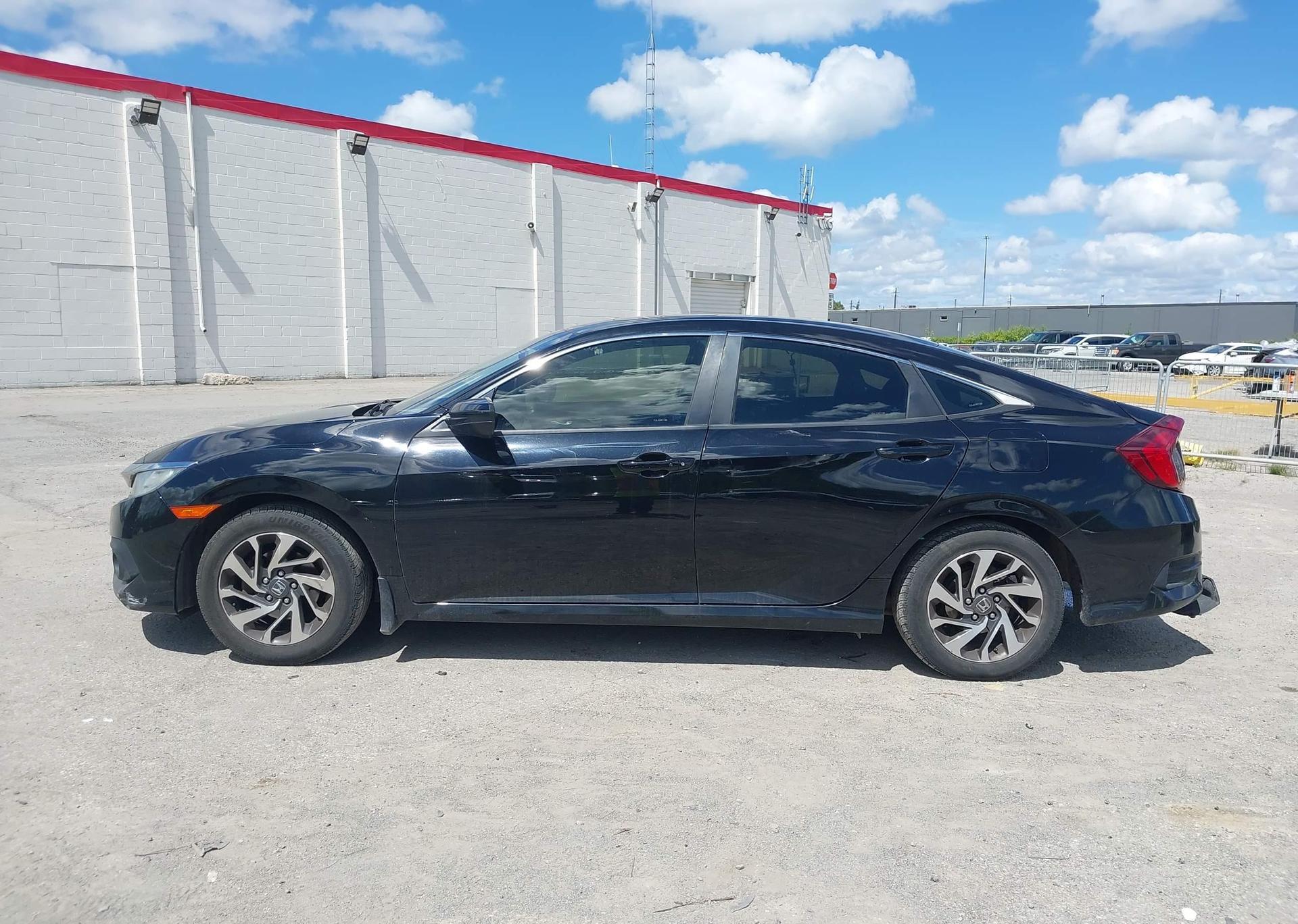2018 HONDA CIVIC EX