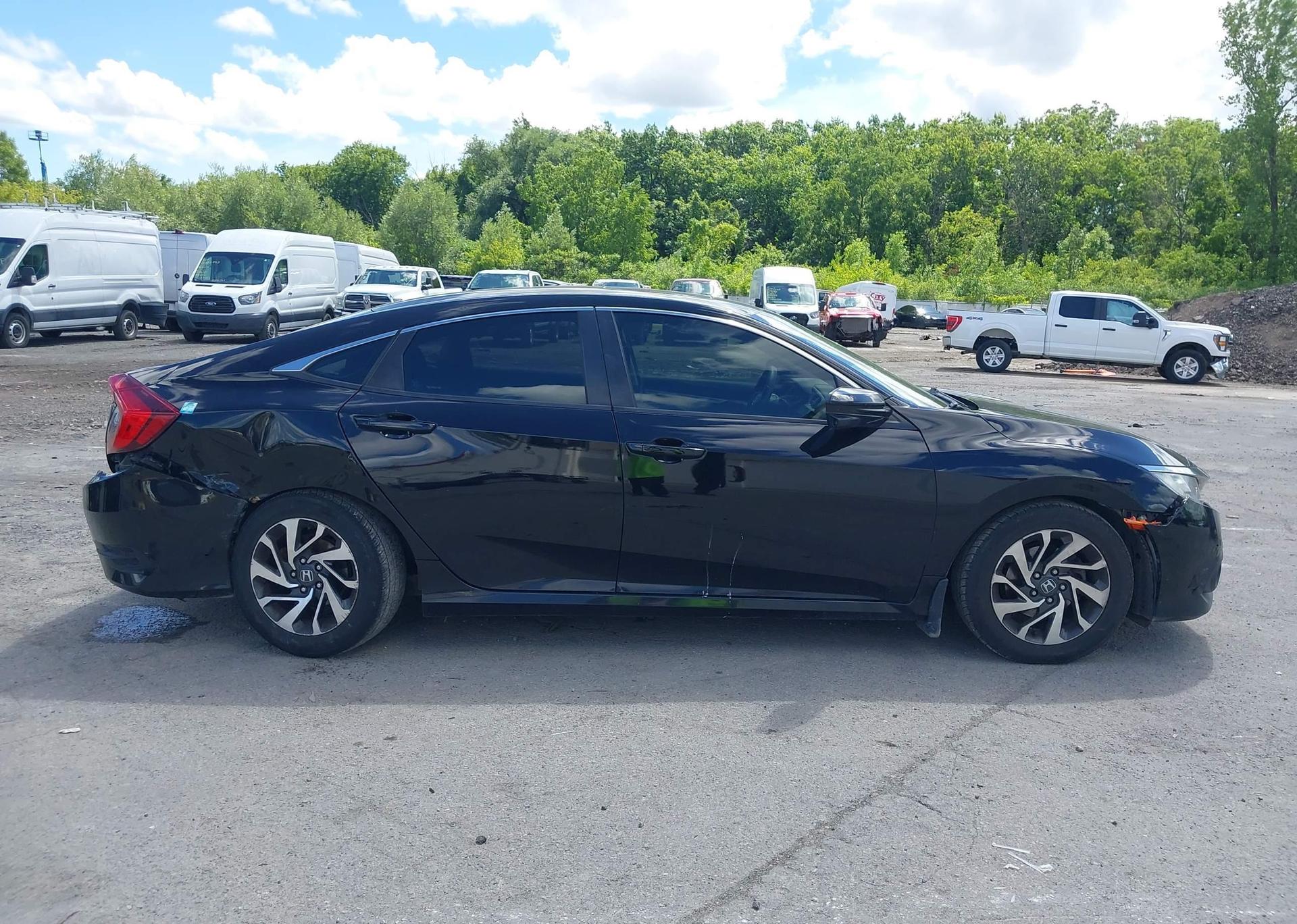 2018 HONDA CIVIC EX