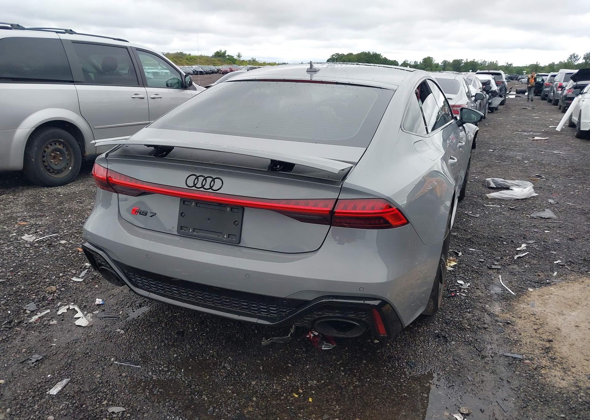 2023 AUDI RS7
