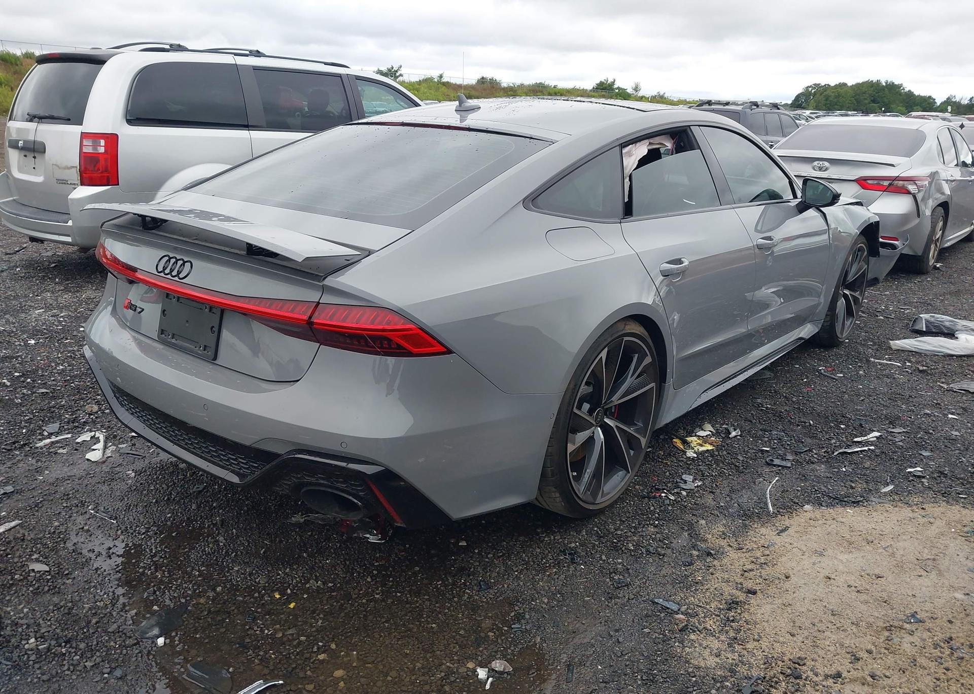 2023 AUDI RS7