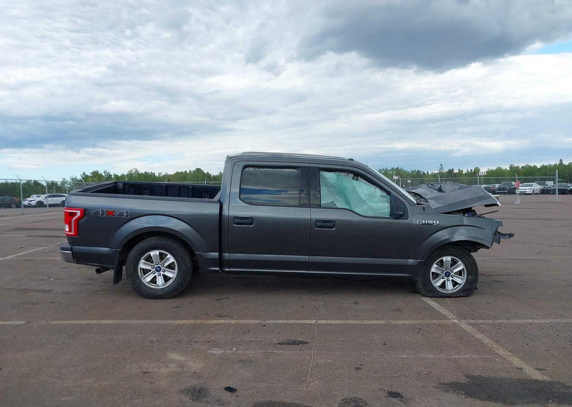 2017 FORD F-150 XLT