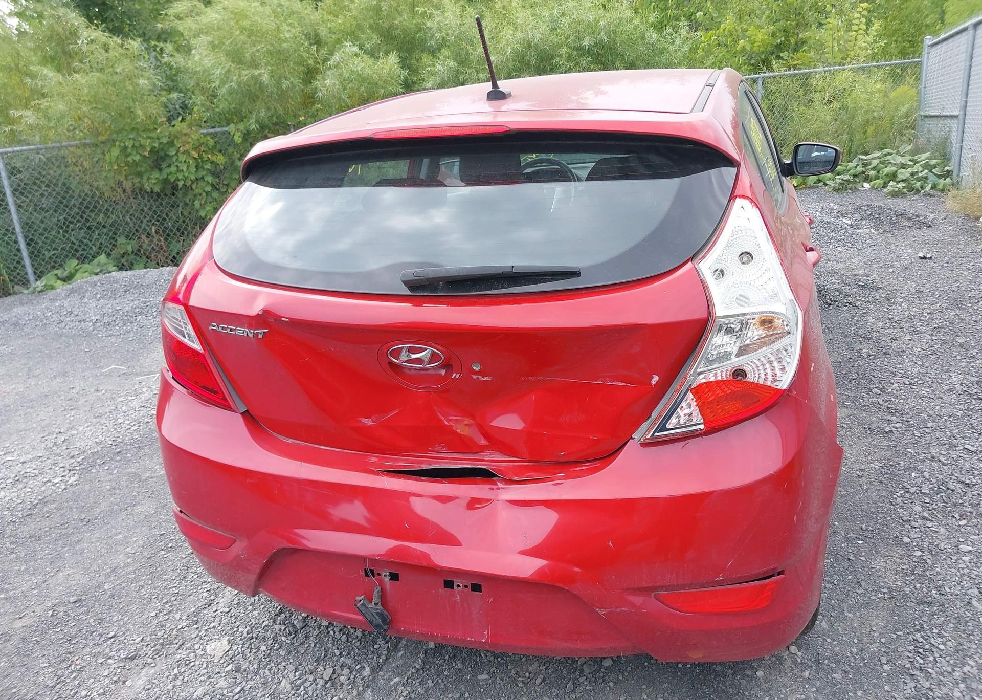 2012 HYUNDAI ACCENT GLS