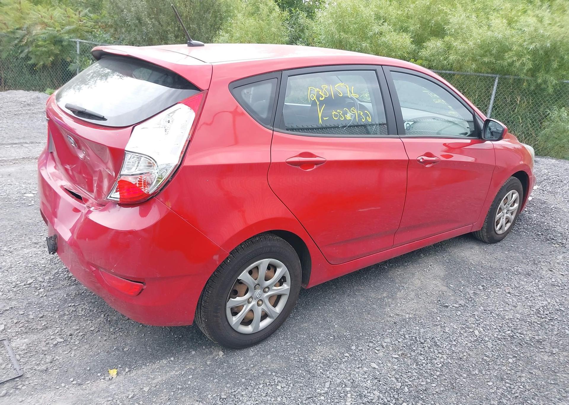 2012 HYUNDAI ACCENT GLS