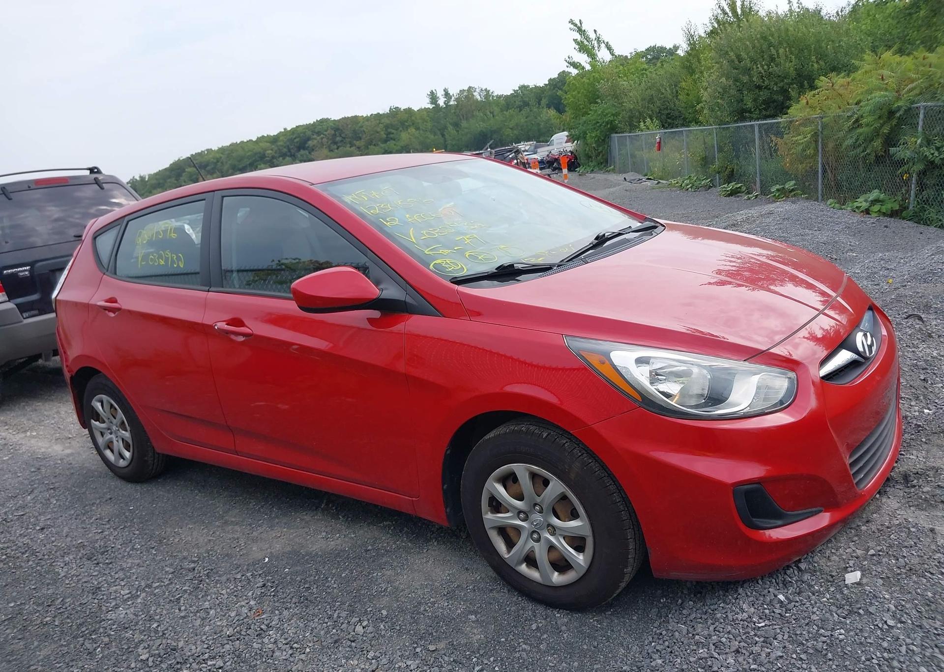 2012 HYUNDAI ACCENT GLS