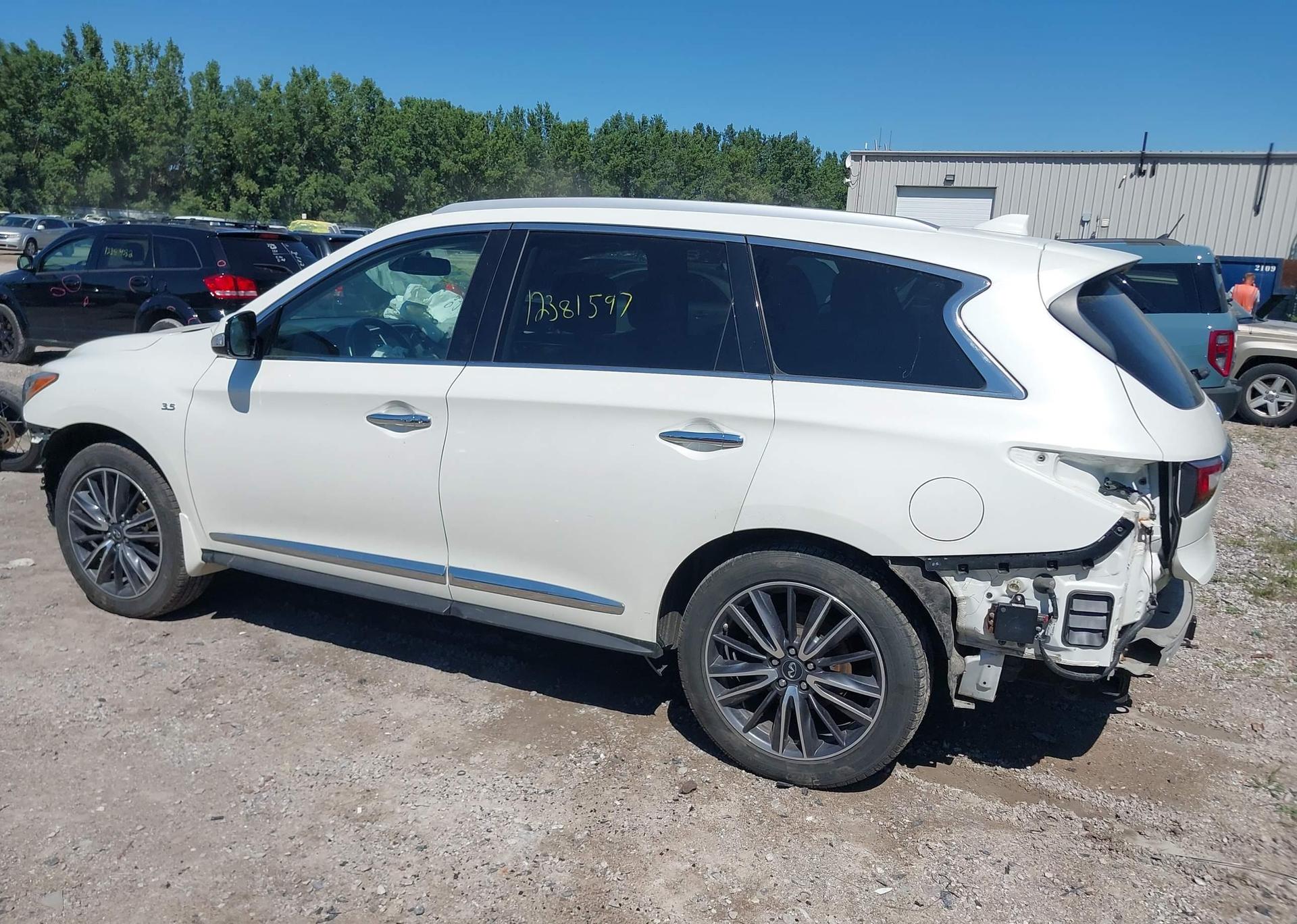2017 INFINITI QX60