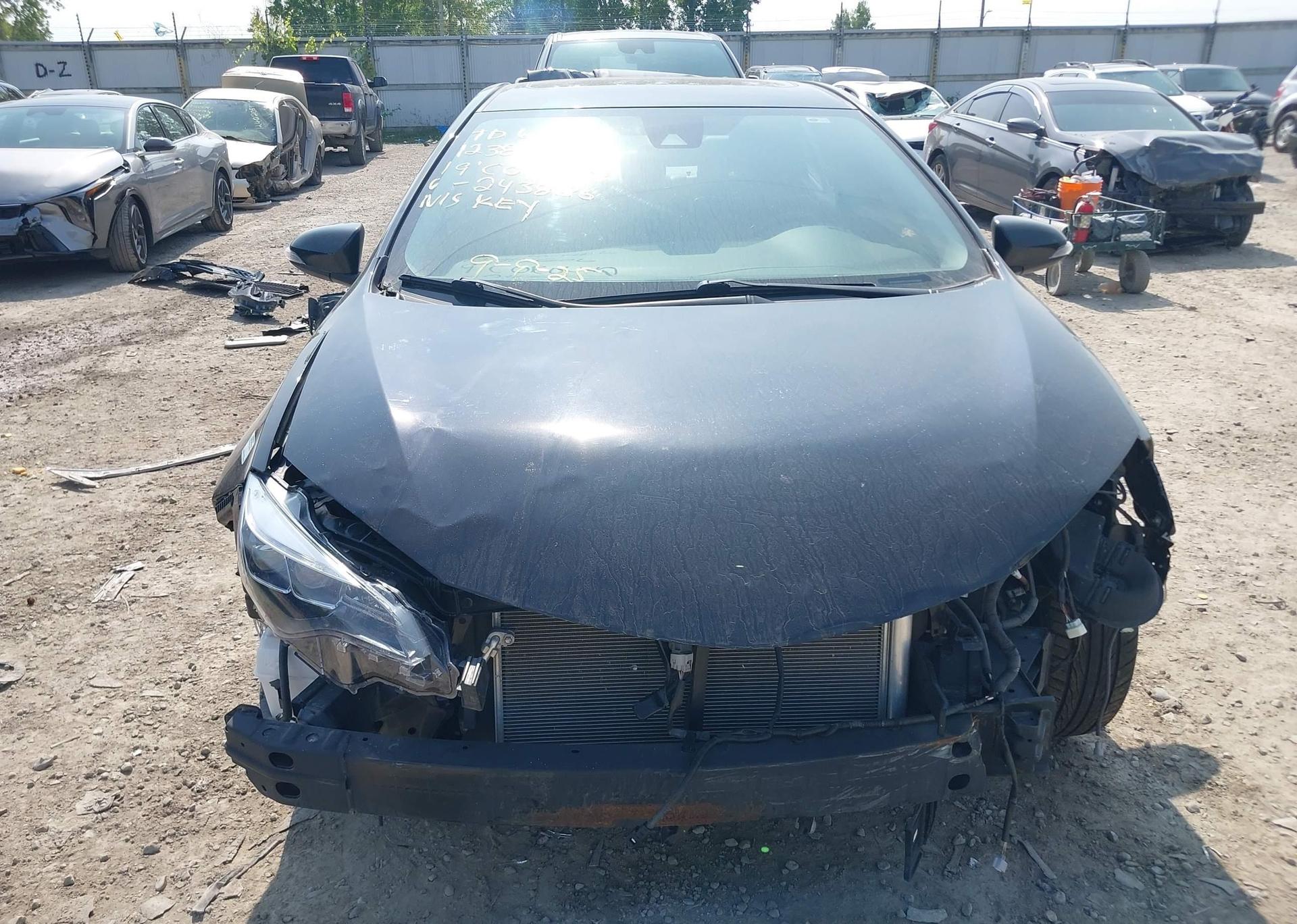2019 TOYOTA COROLLA SE
