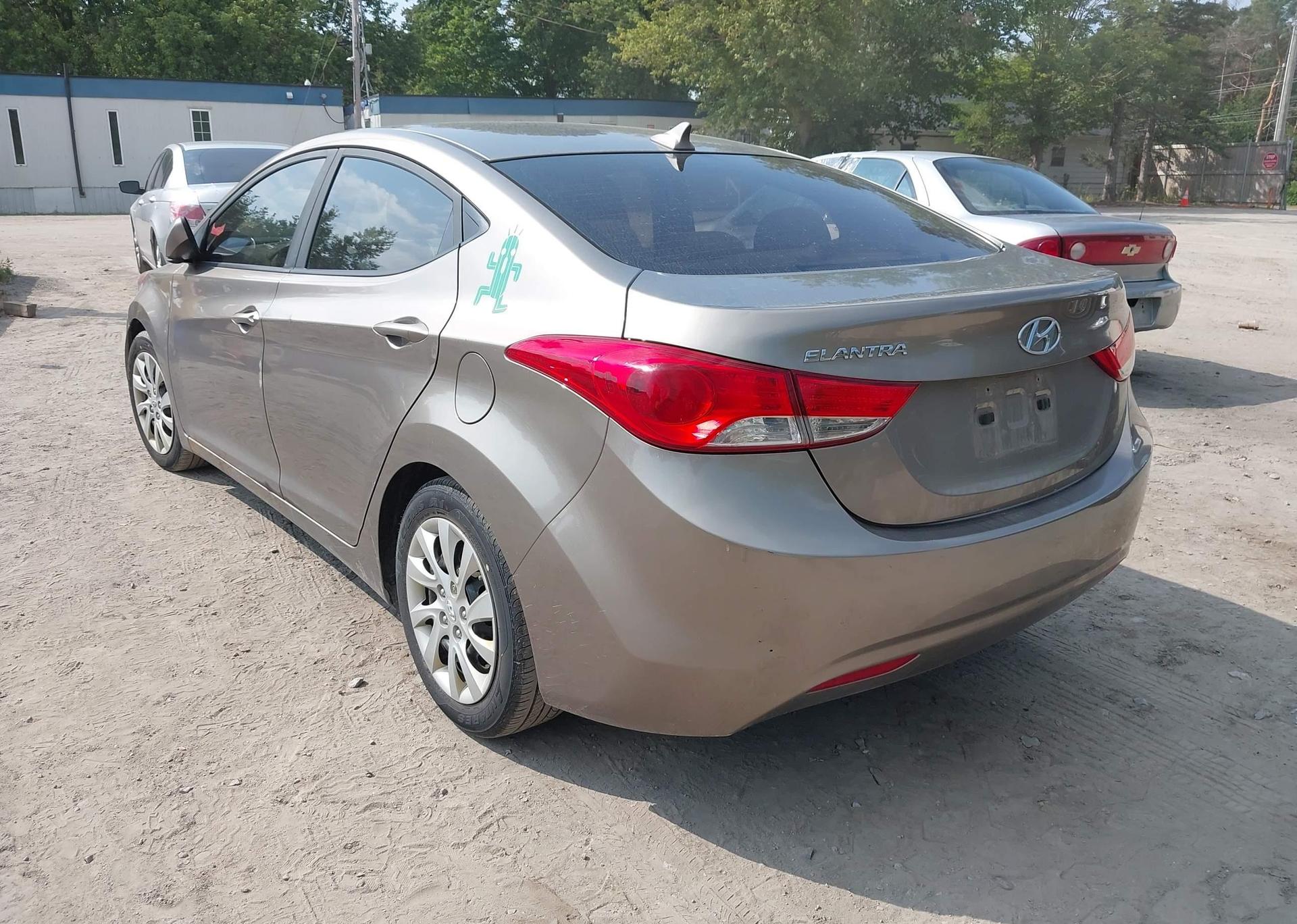 2013 HYUNDAI ELANTRA GLS
