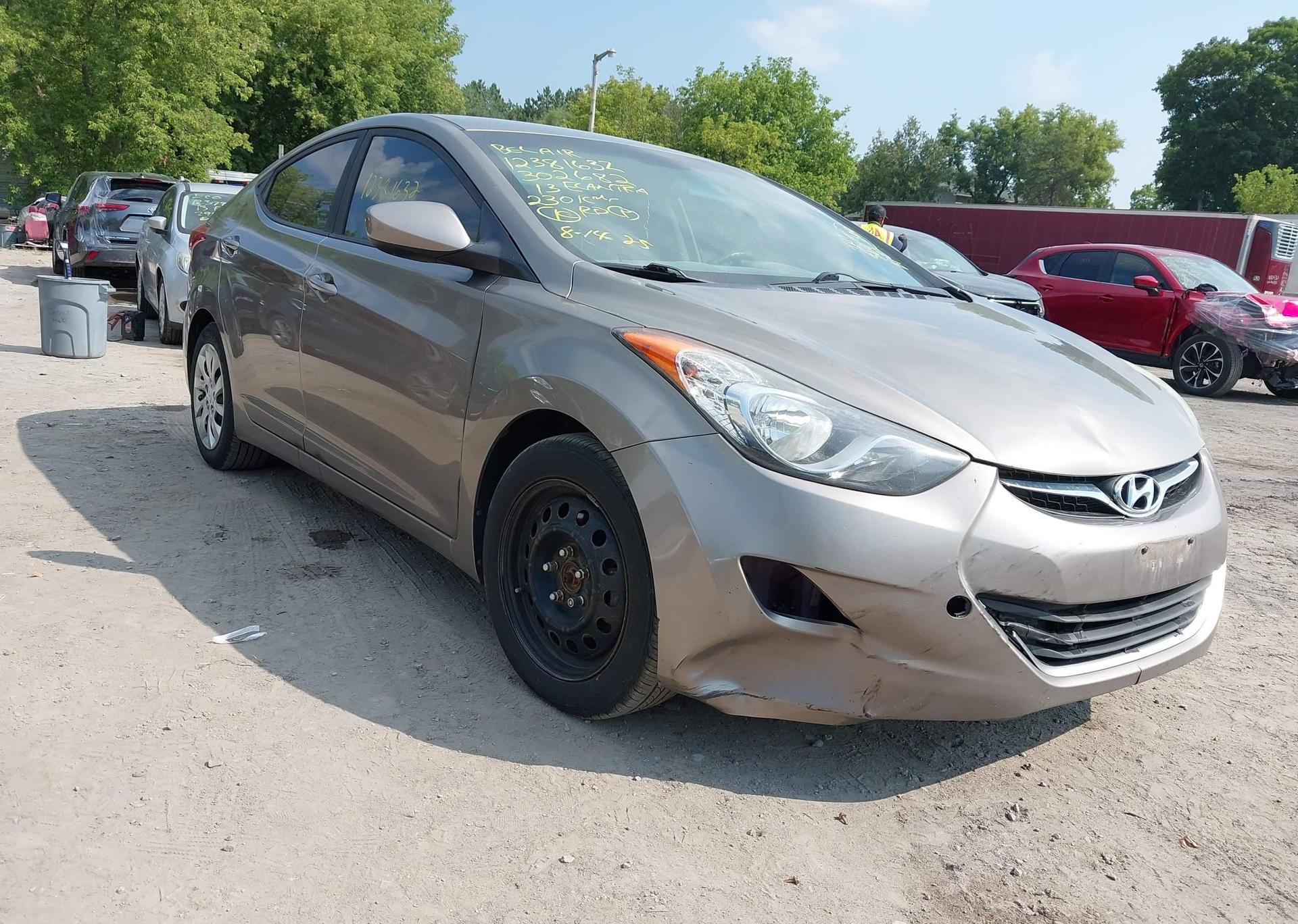 2013 HYUNDAI ELANTRA GLS