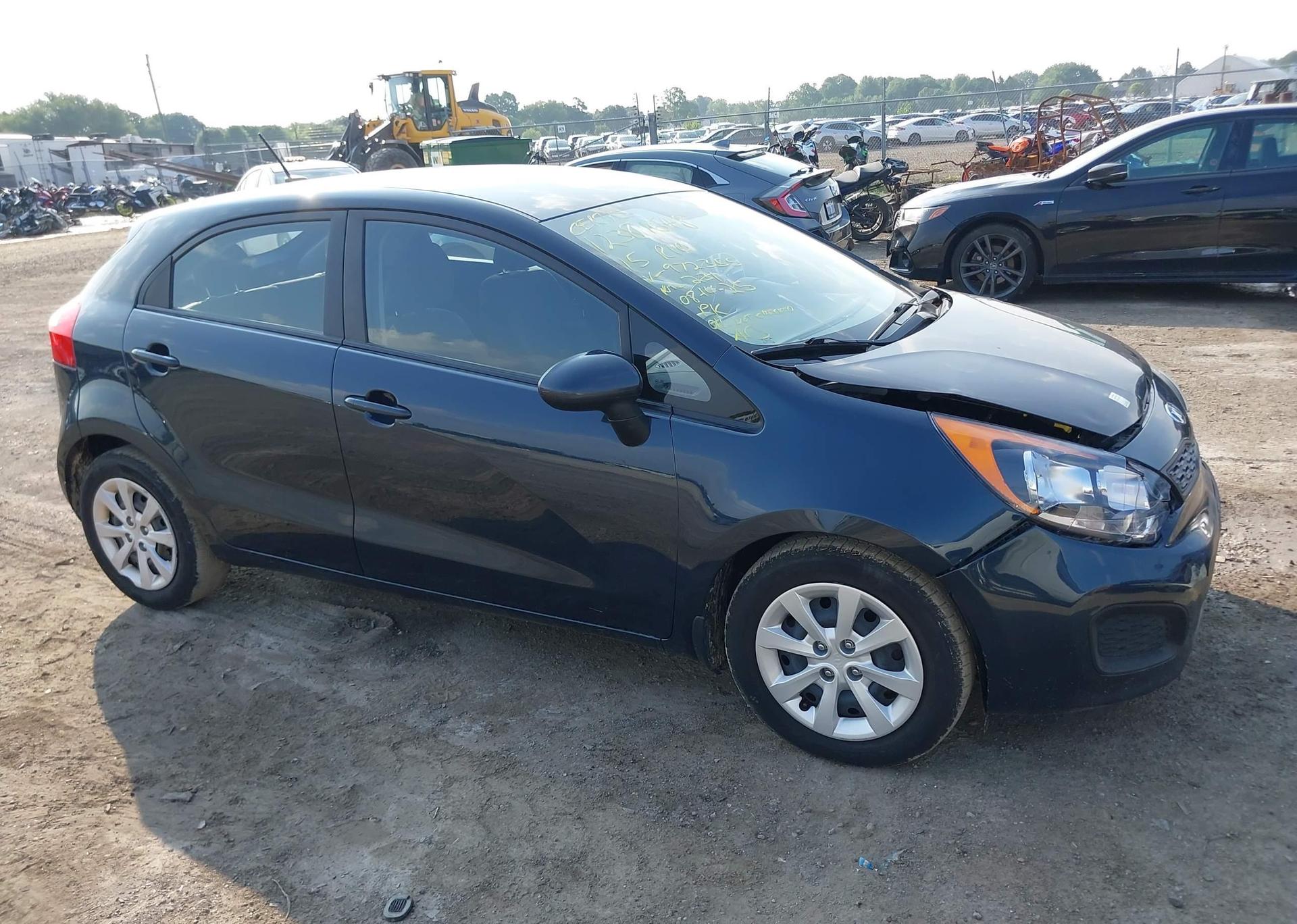 2015 KIA RIO LX