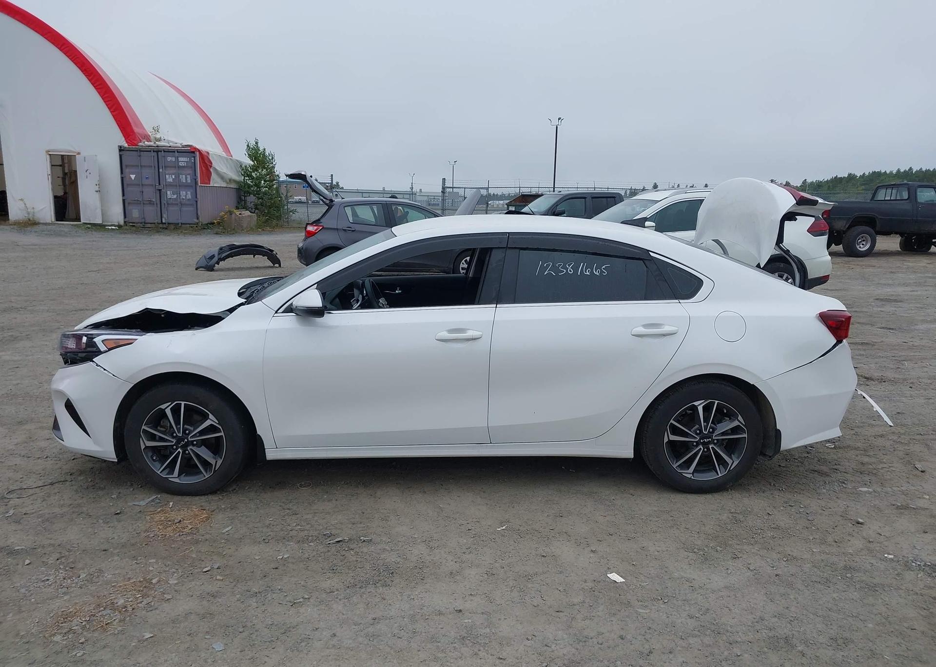 2023 KIA FORTE EX