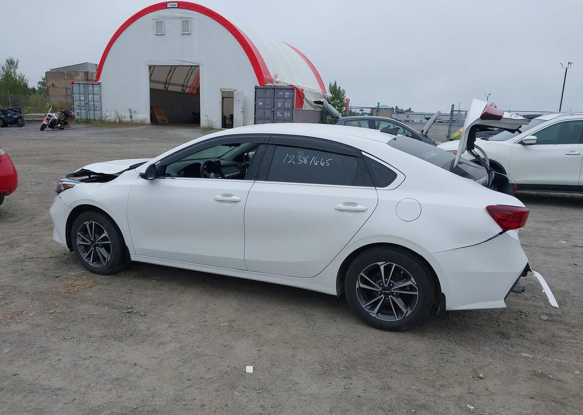2023 KIA FORTE EX