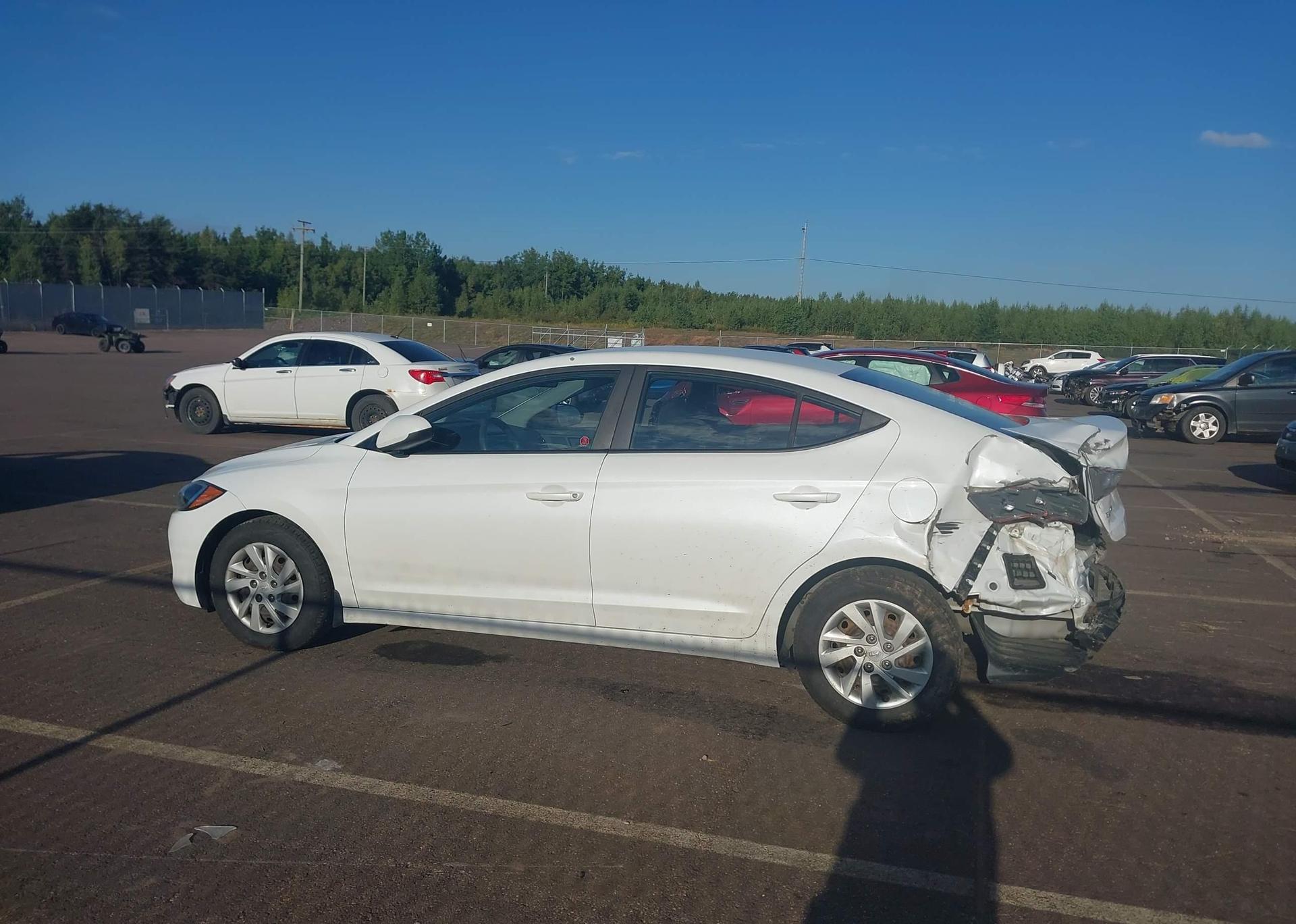 2017 HYUNDAI elantra se