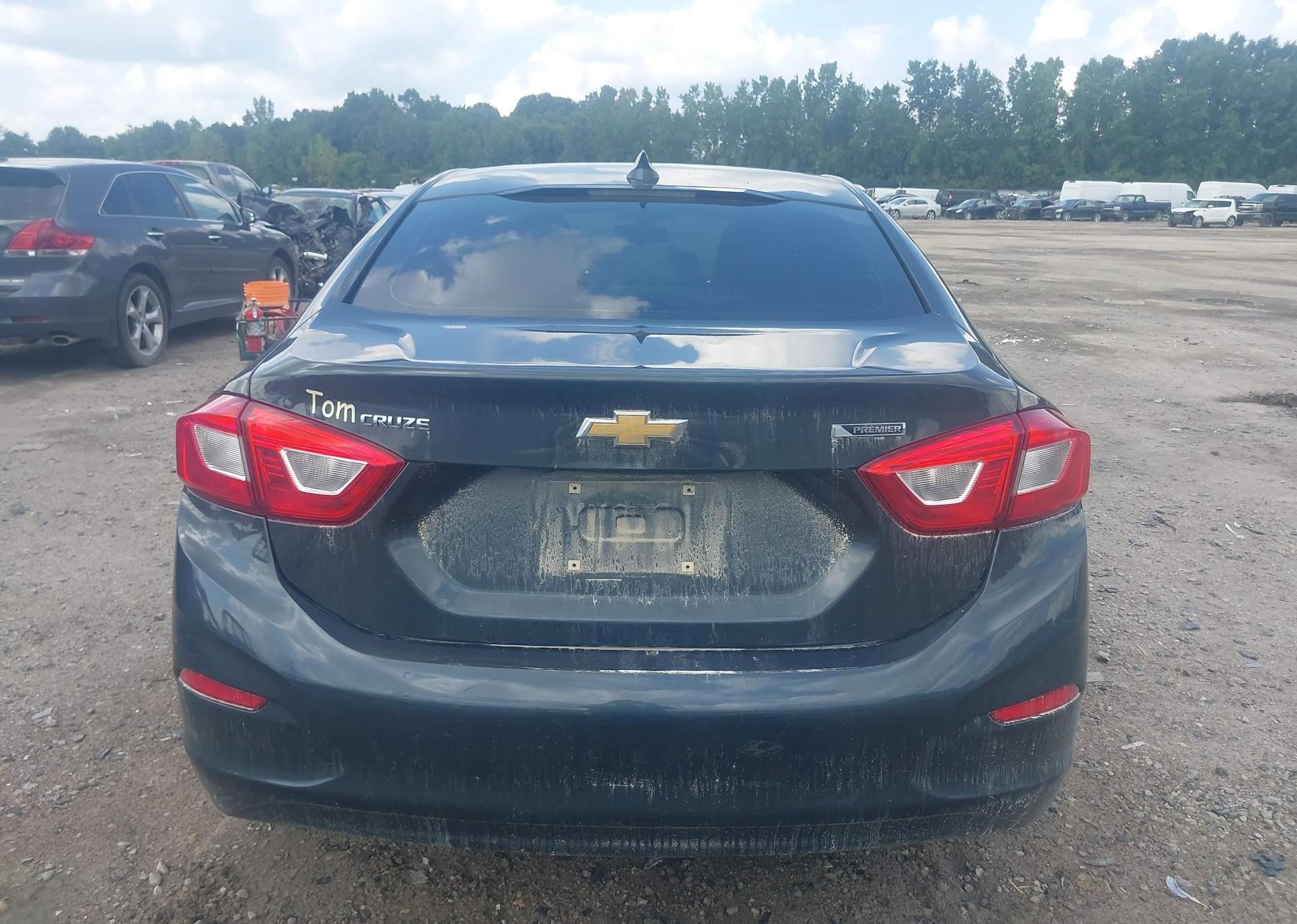 2018 CHEVROLET CRUZE PREMIER