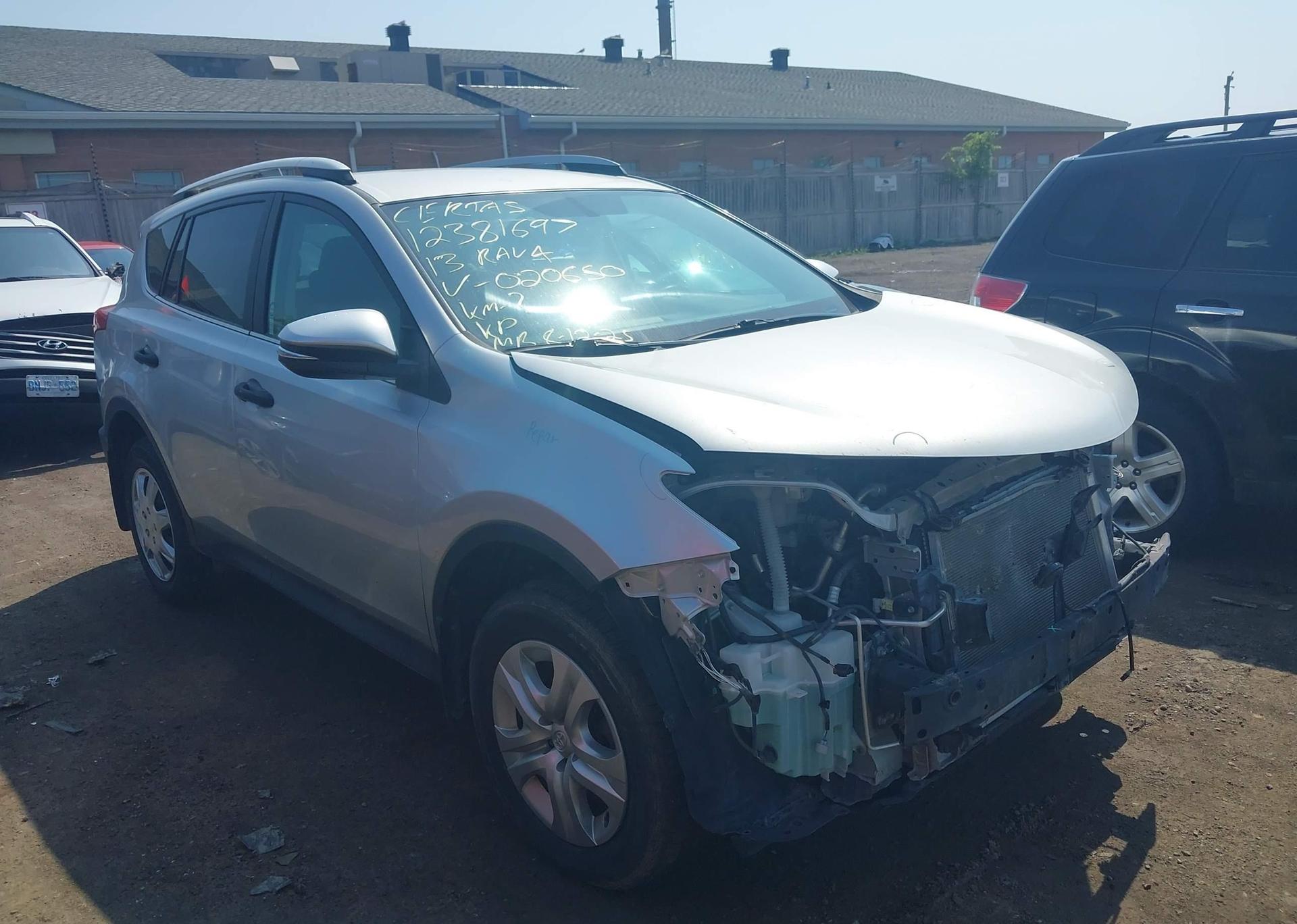 2013 TOYOTA RAV4 LE