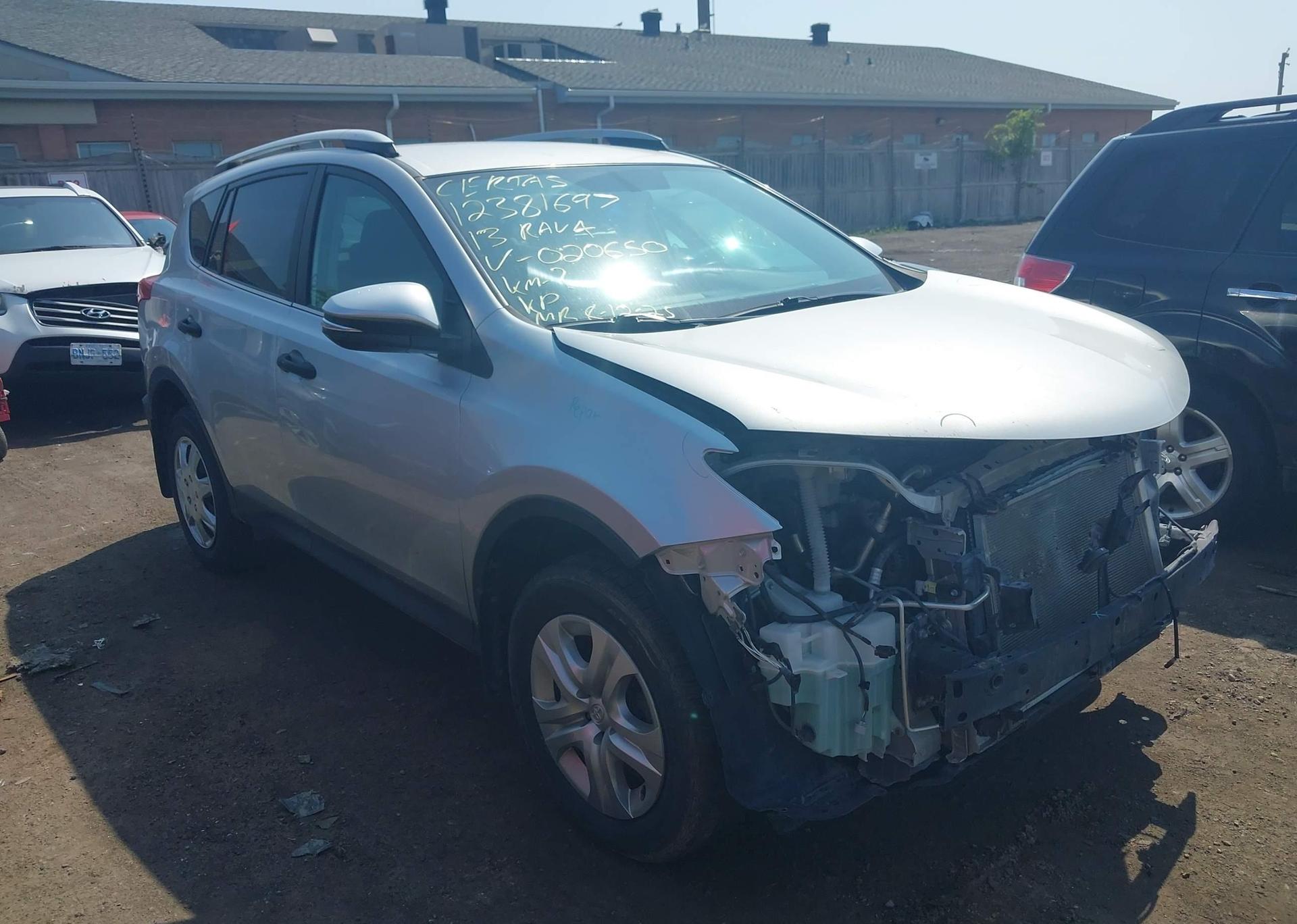 2013 TOYOTA RAV4 LE