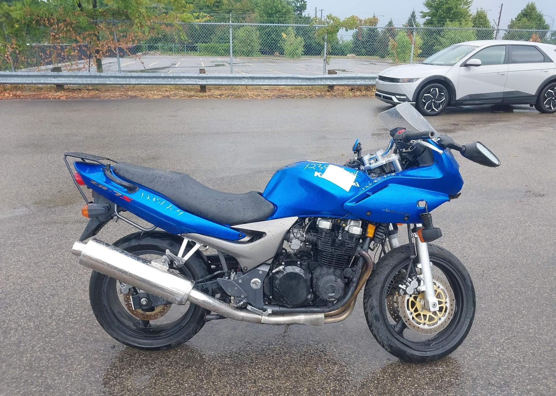 2004 KAWASAKI ZR750 G