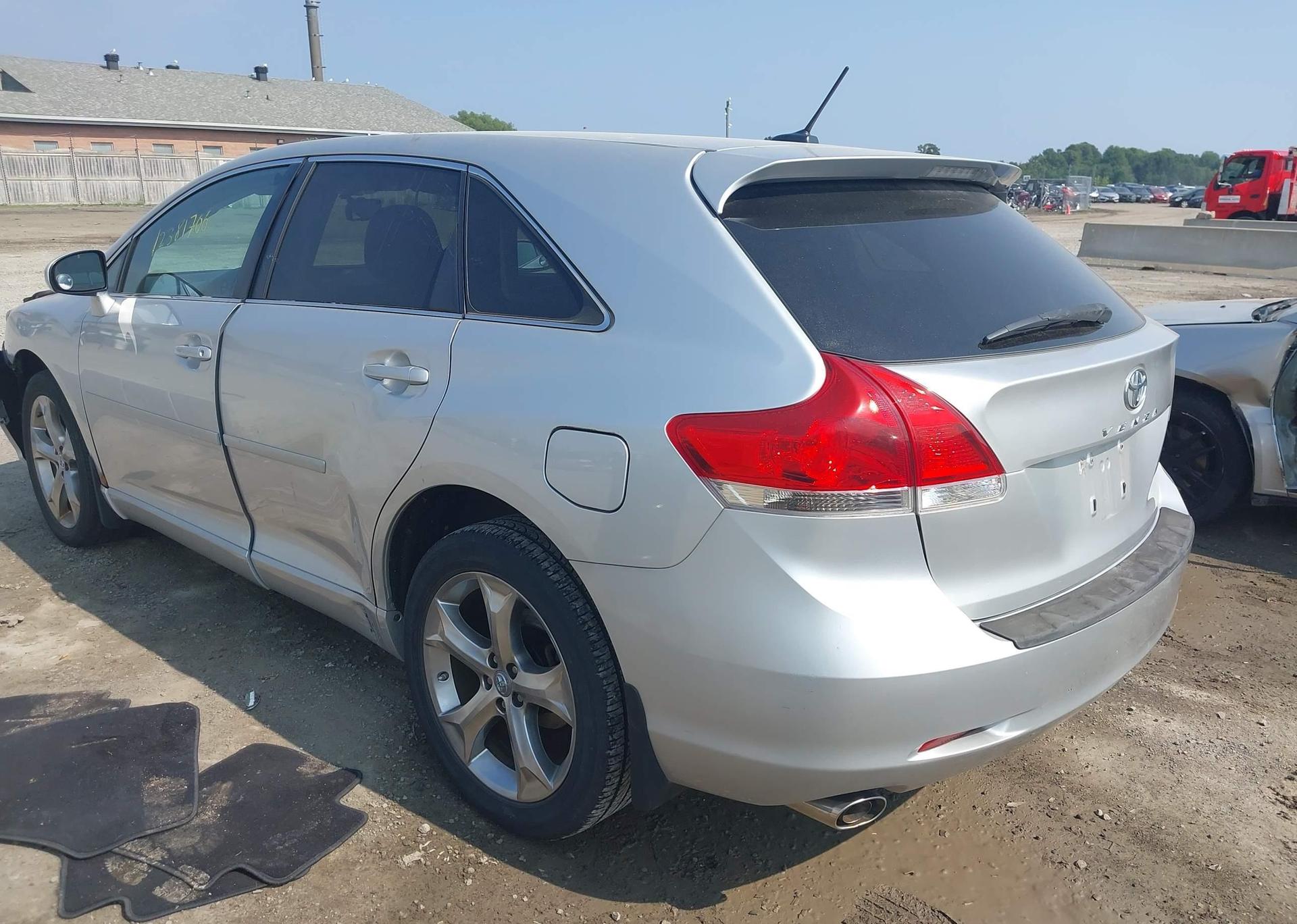 2011 TOYOTA VENZA