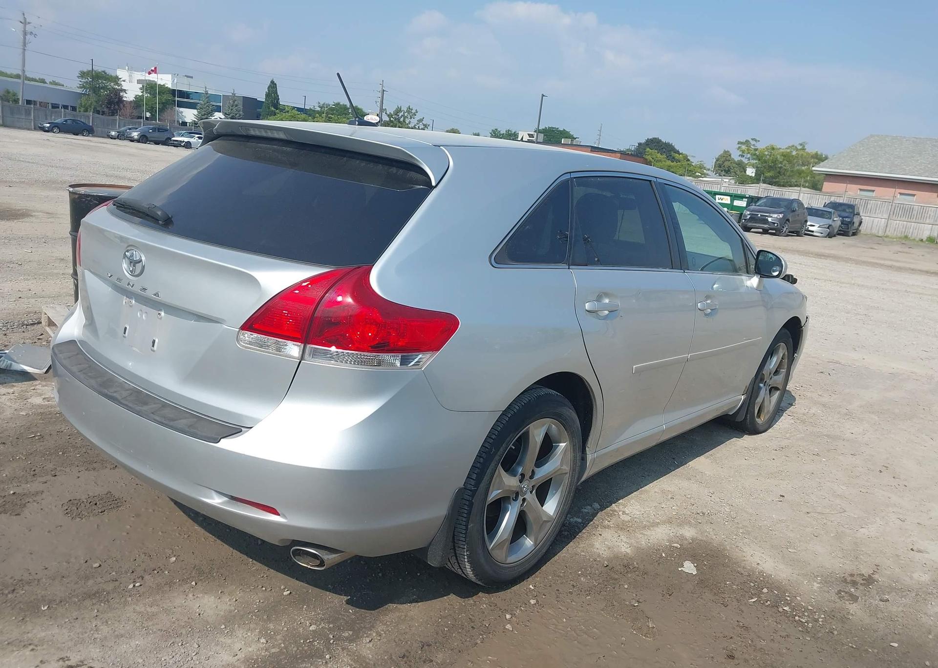 2011 TOYOTA VENZA