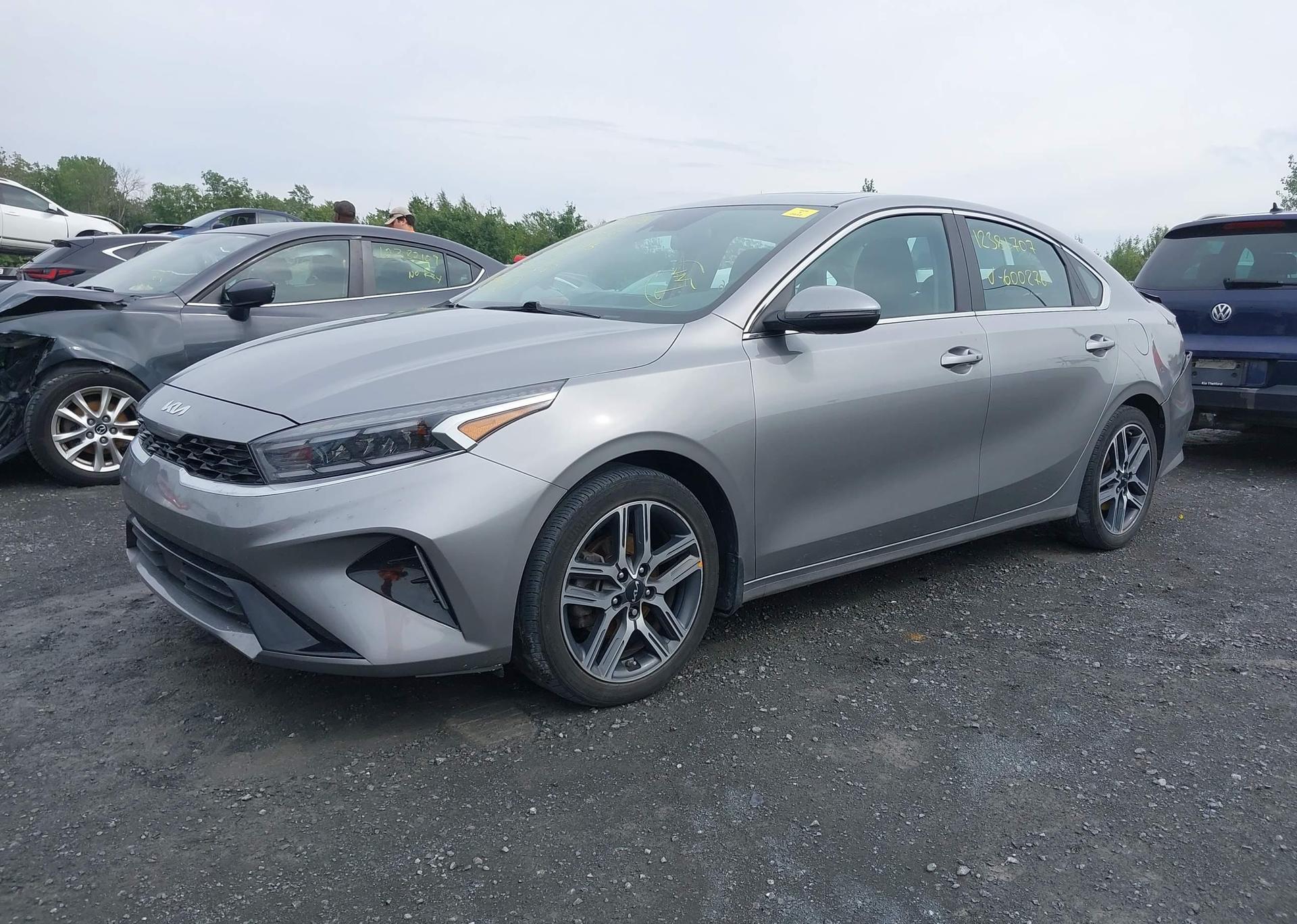 2023 KIA FORTE EX