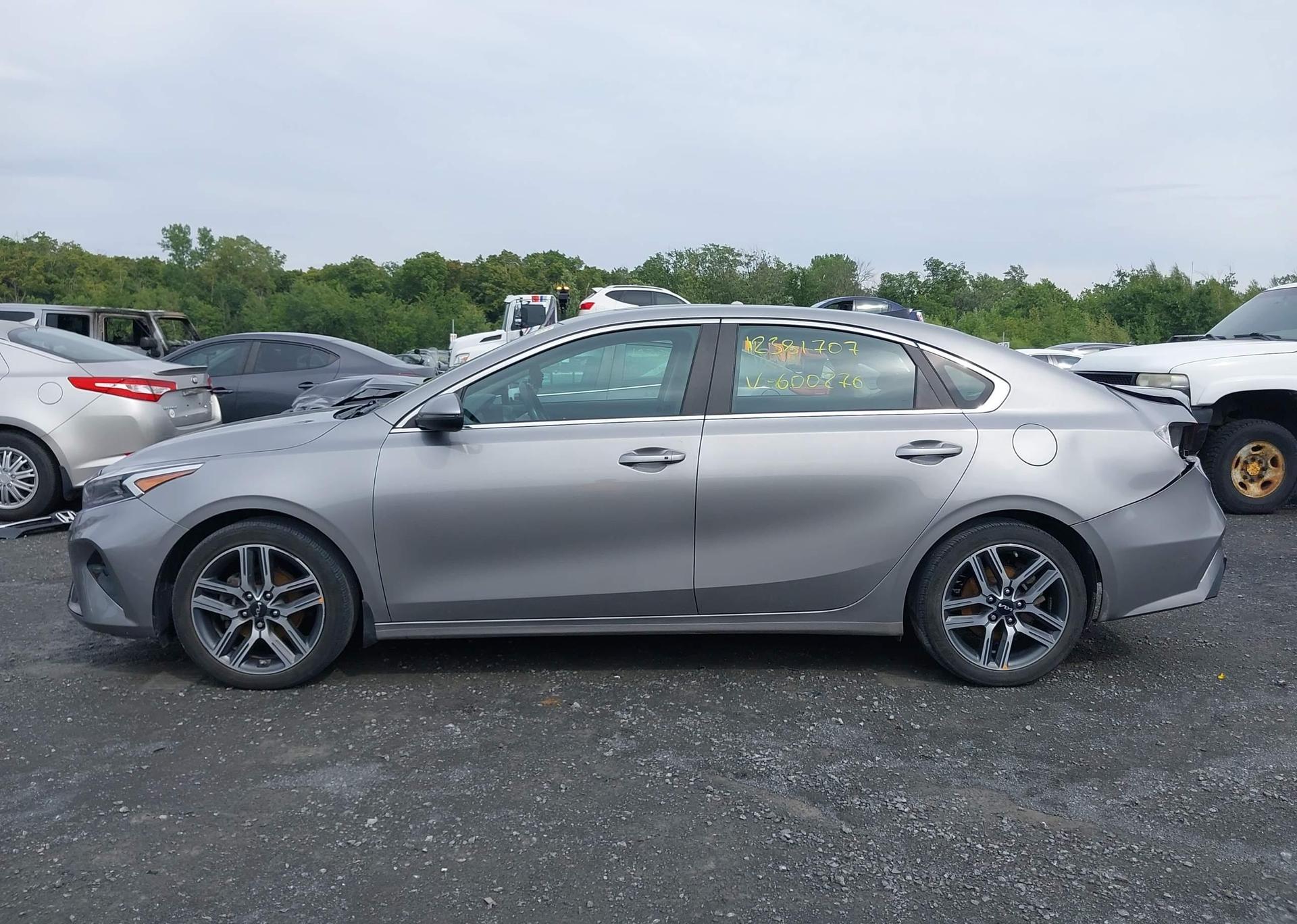 2023 KIA FORTE EX