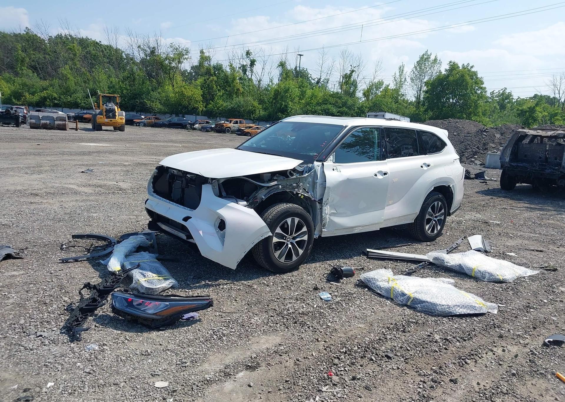 2021 TOYOTA highlander xle