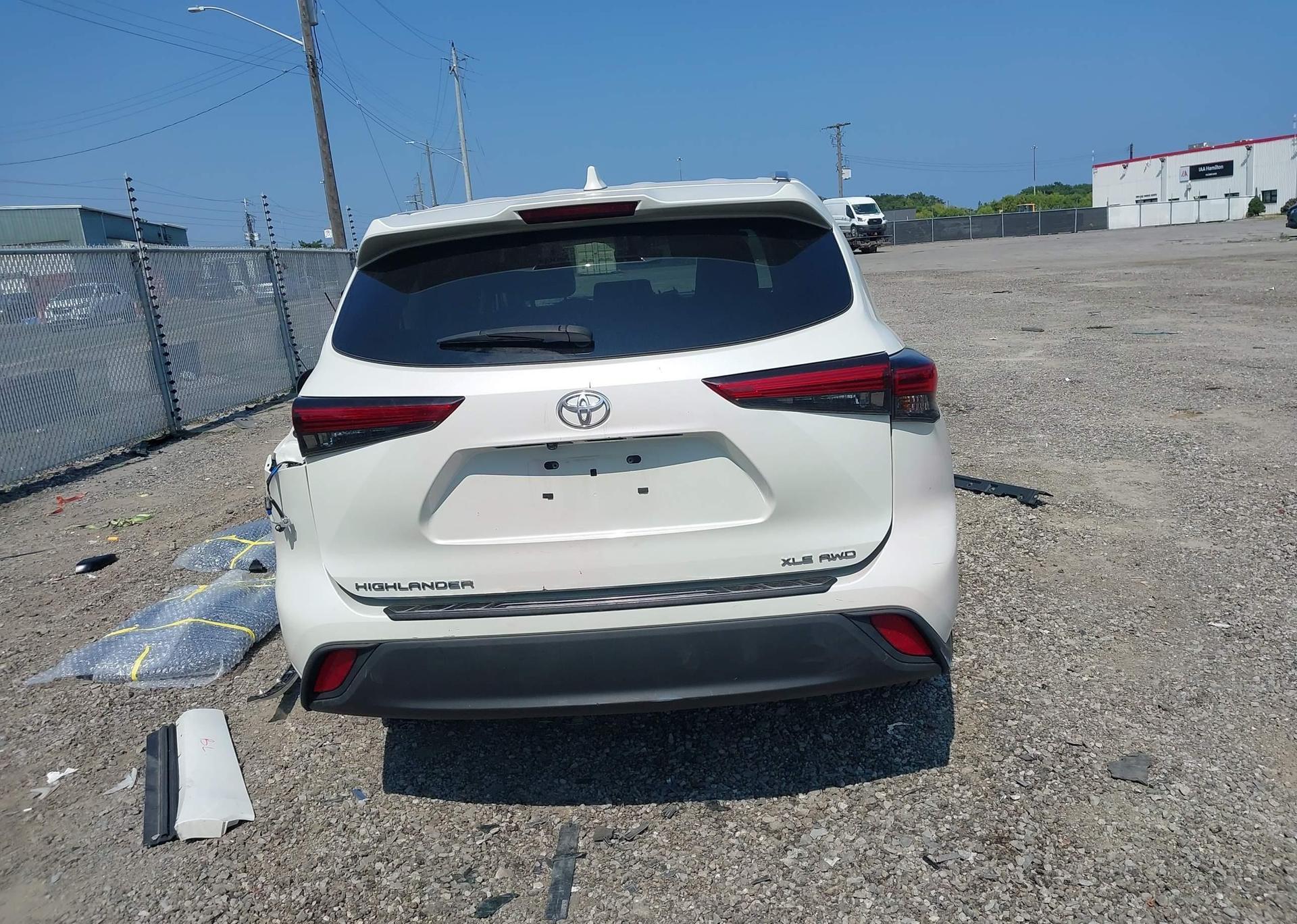 2021 TOYOTA highlander xle