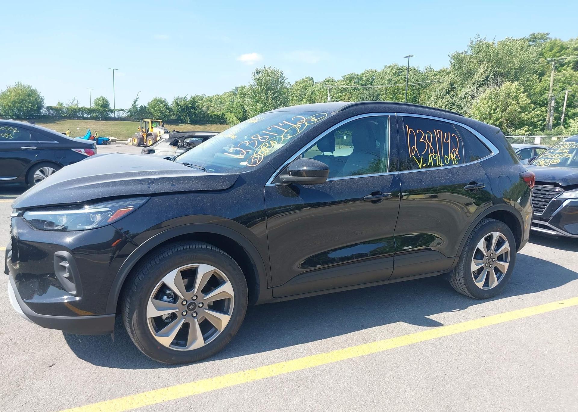 2025 FORD ESCAPE PLATINUM