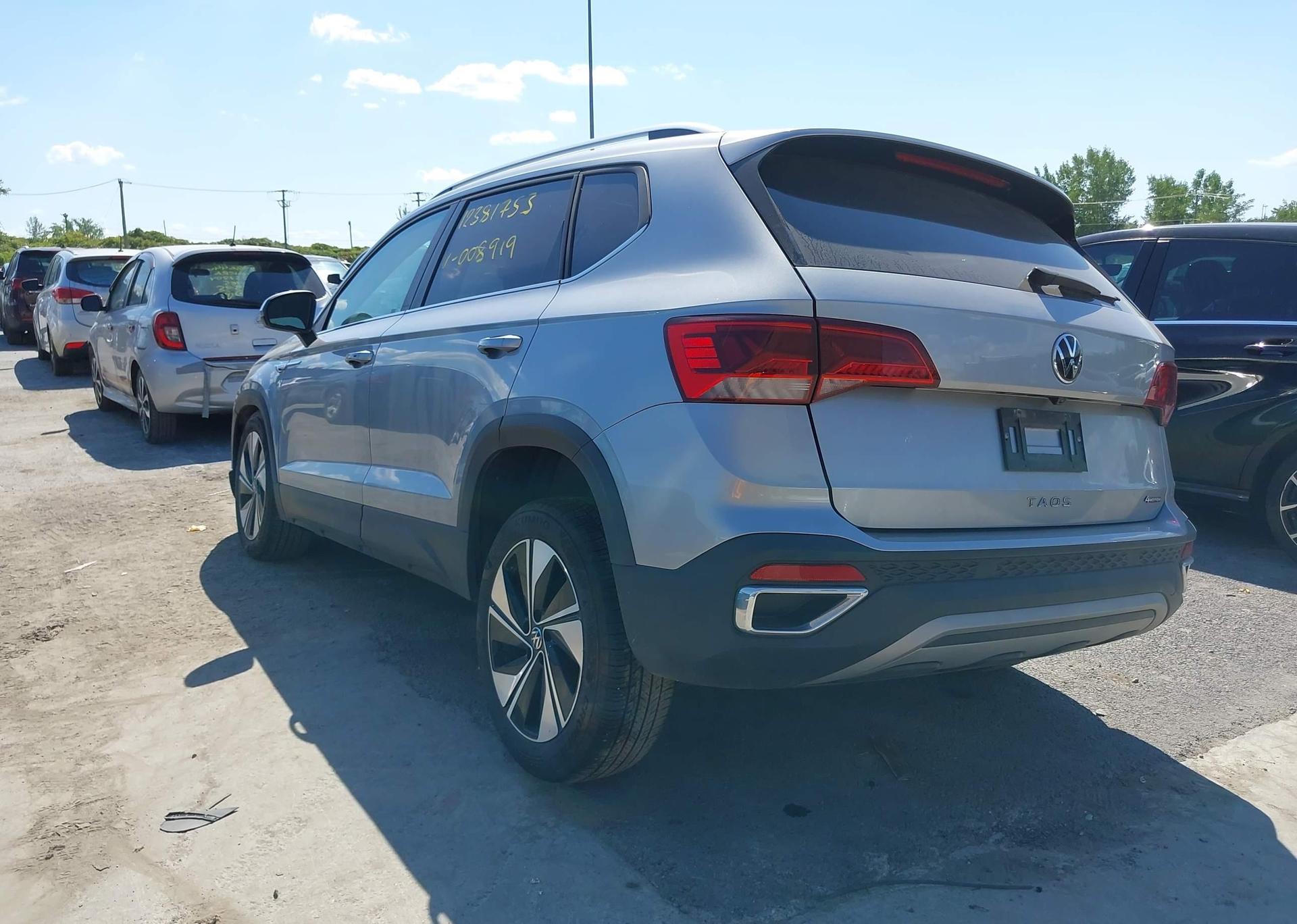 2024 VOLKSWAGEN TAOS COMFORTLINE
