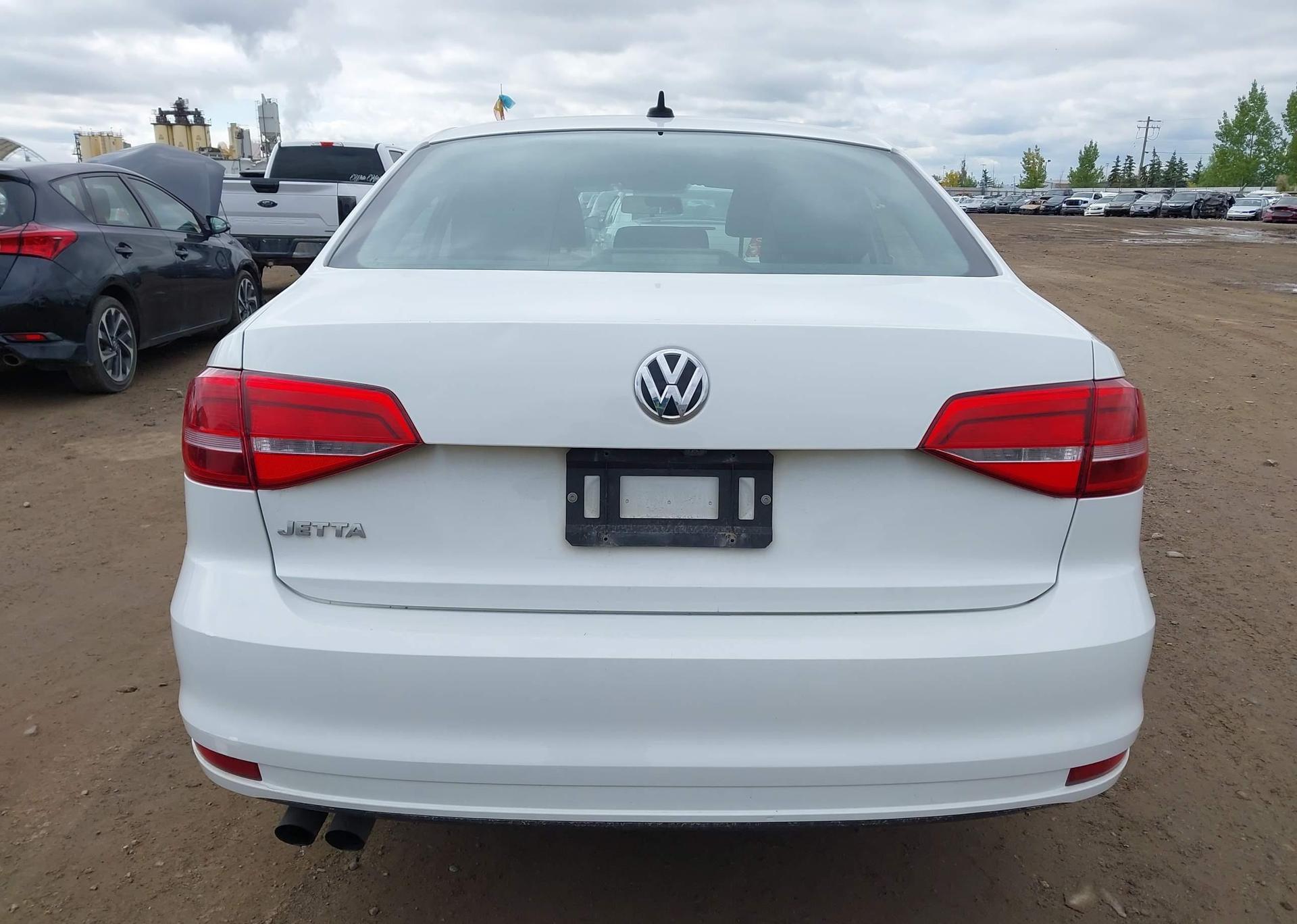 2015 VOLKSWAGEN JETTA S