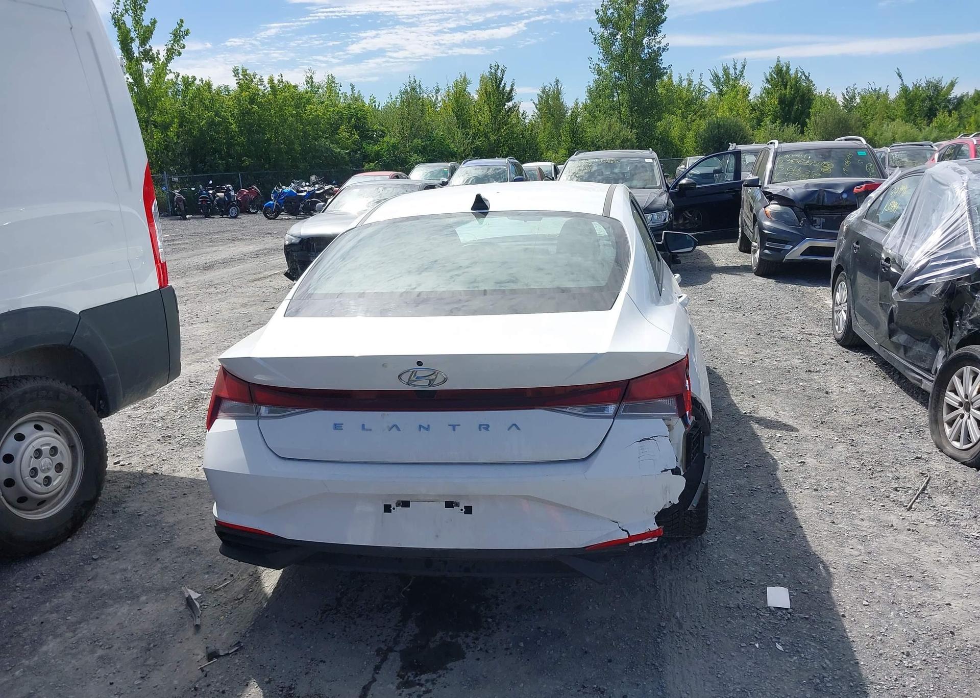 2022 HYUNDAI ELANTRA SEL