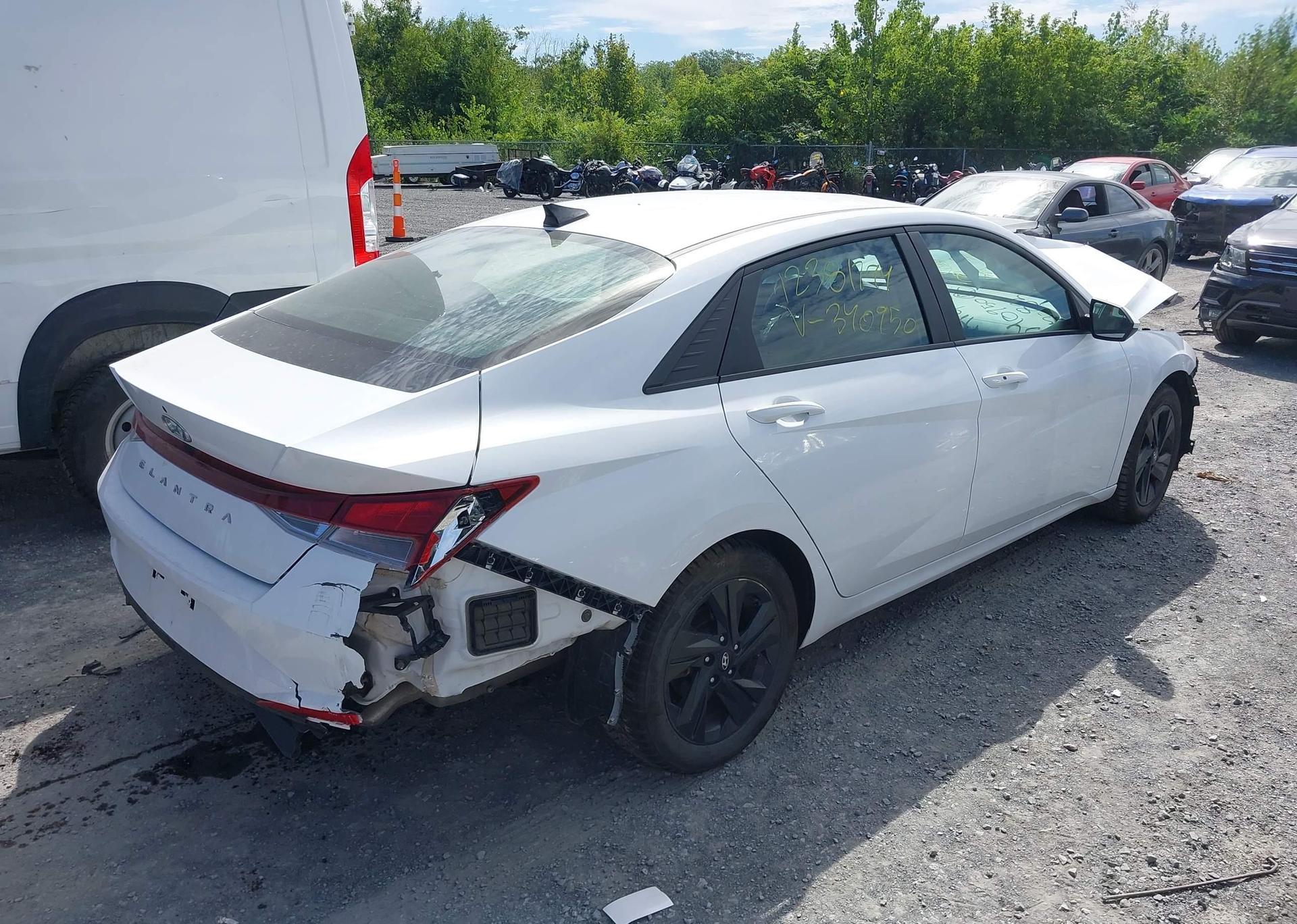 2022 HYUNDAI ELANTRA SEL
