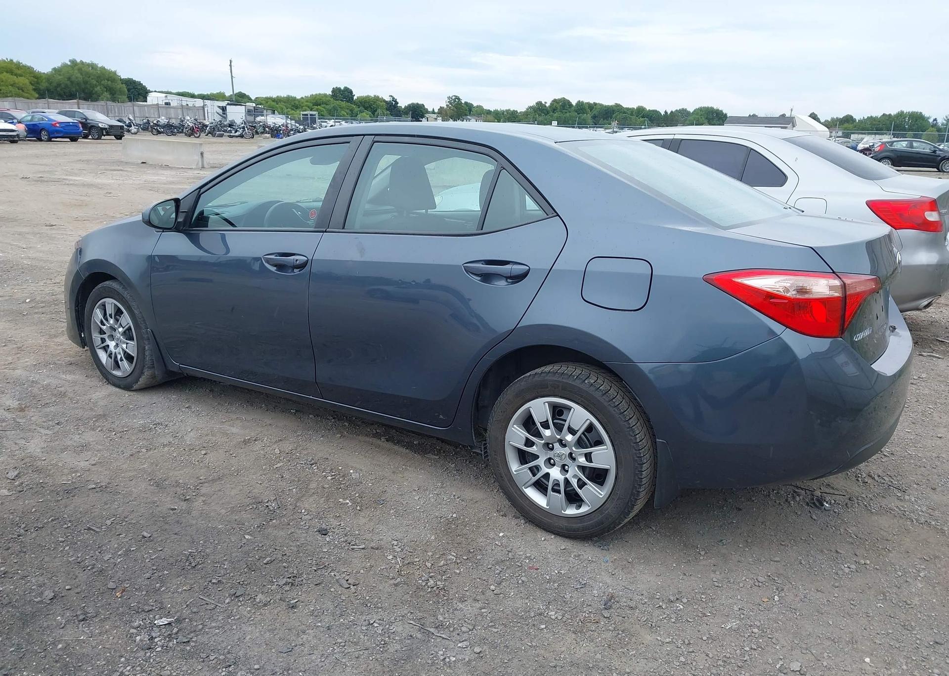 2017 TOYOTA COROLLA LE