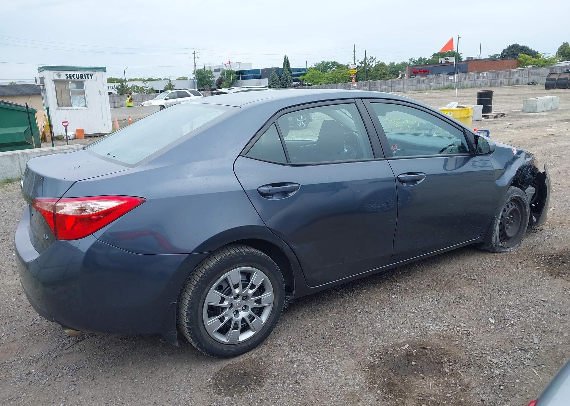 2017 TOYOTA COROLLA LE