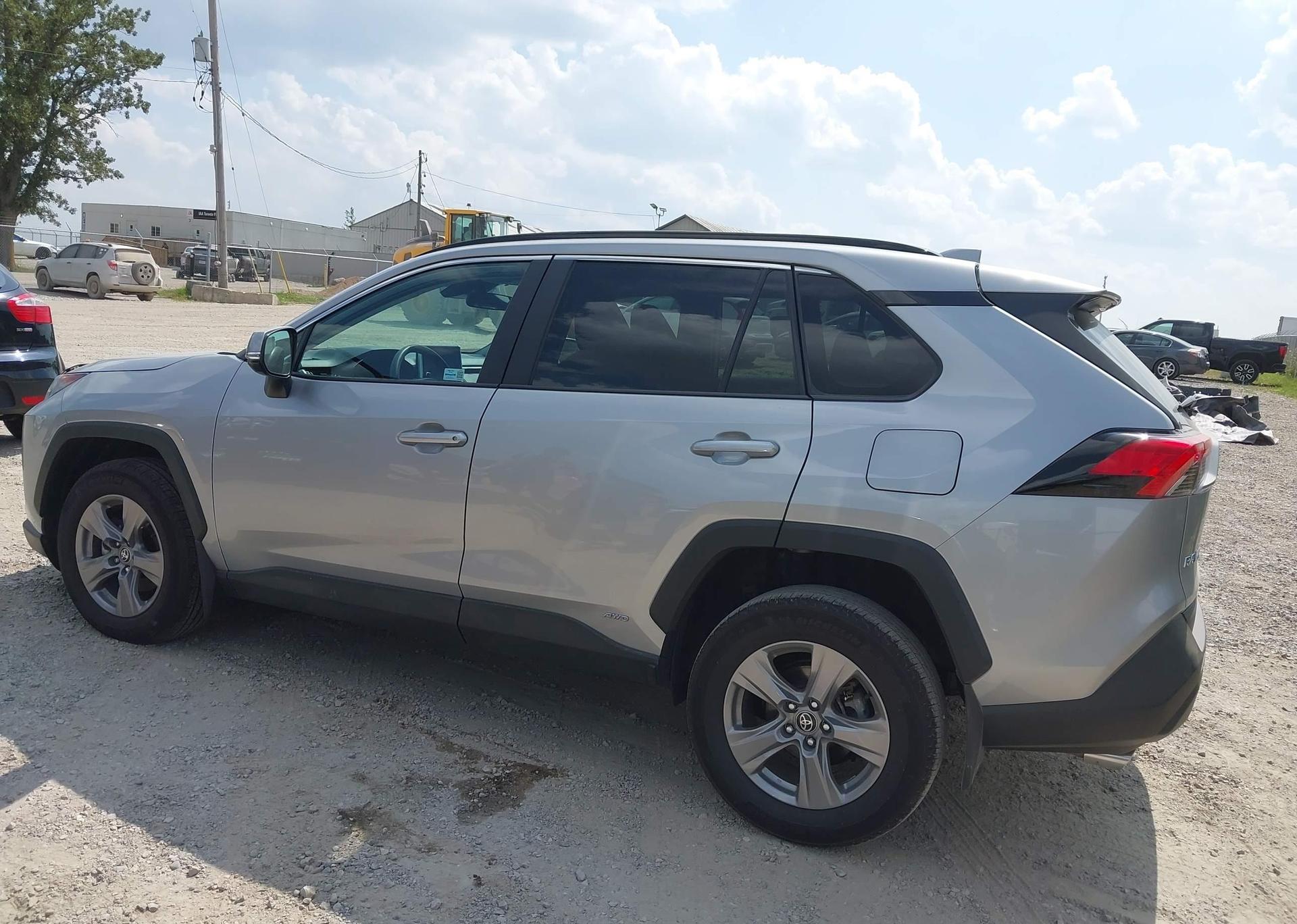 2024 TOYOTA RAV4 HYBRID LE