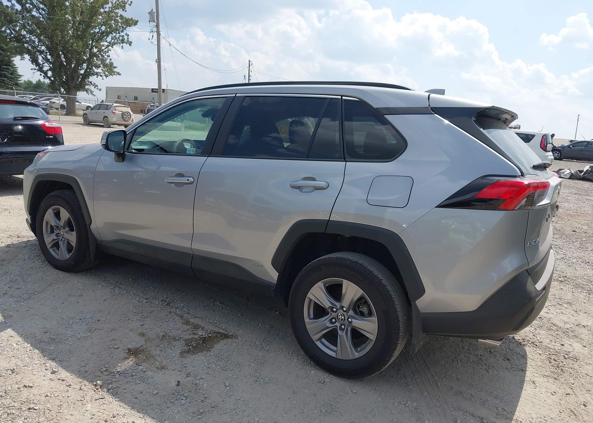 2024 TOYOTA RAV4 HYBRID LE