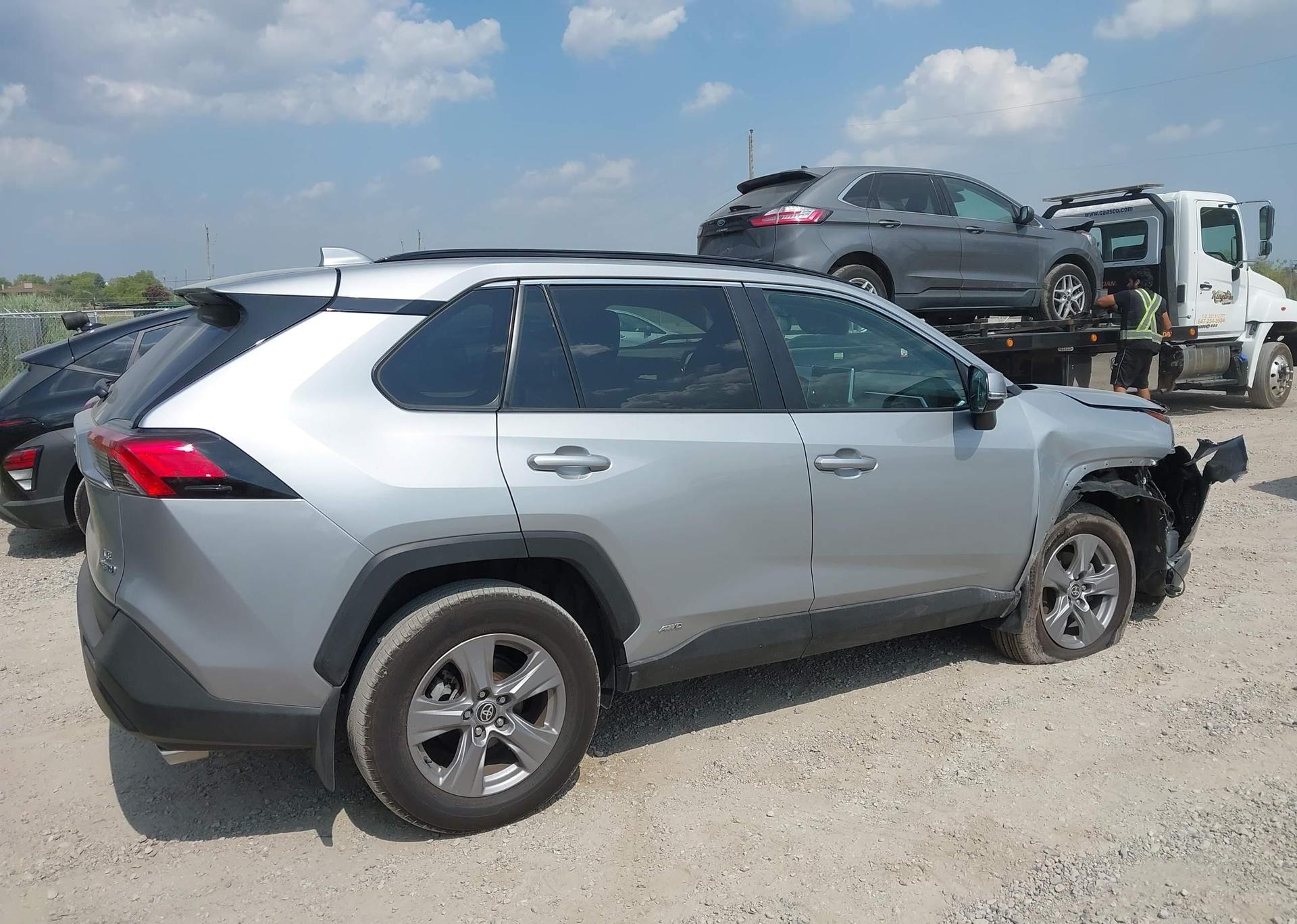 2024 TOYOTA RAV4 HYBRID LE