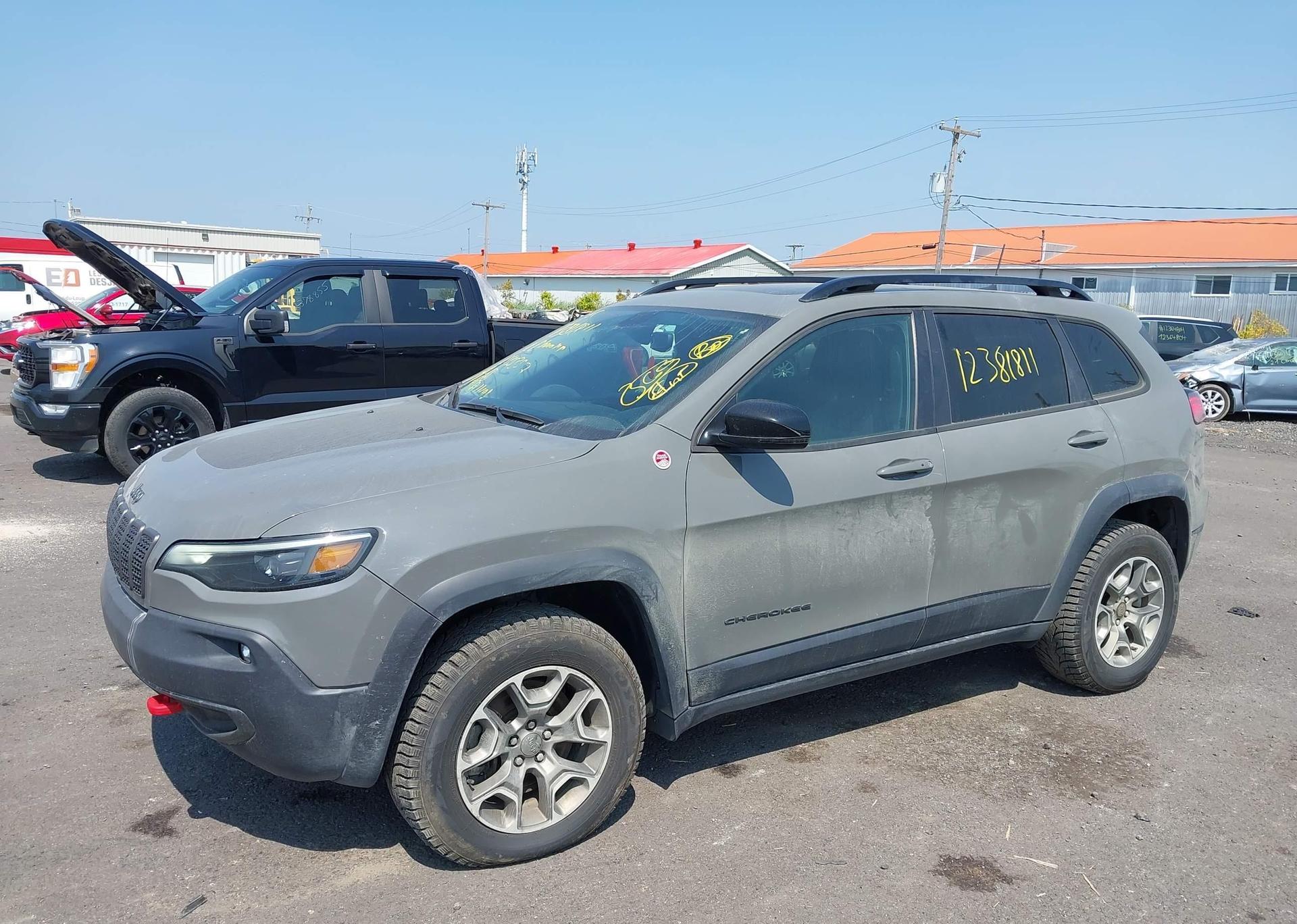2022 JEEP CHEROKEE TRAILHAWK