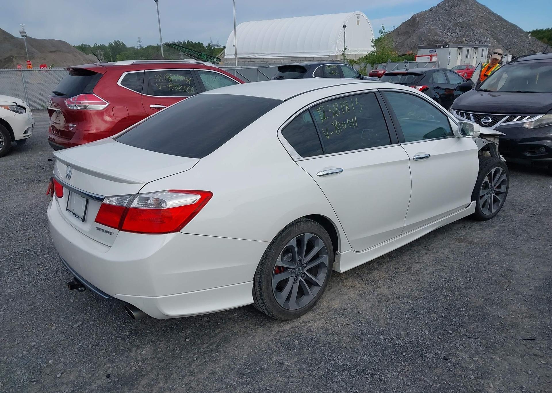 2015 HONDA ACCORD SPORT
