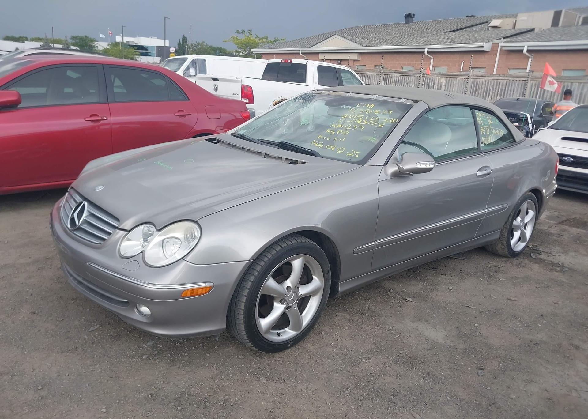 2005 MERCEDES-BENZ CLK 320