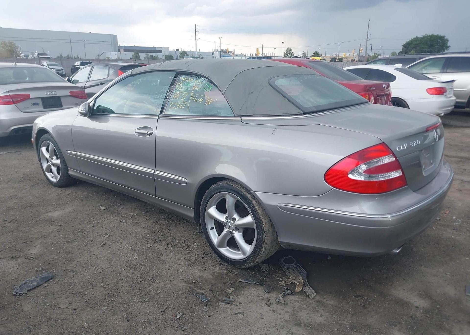 2005 MERCEDES-BENZ CLK 320